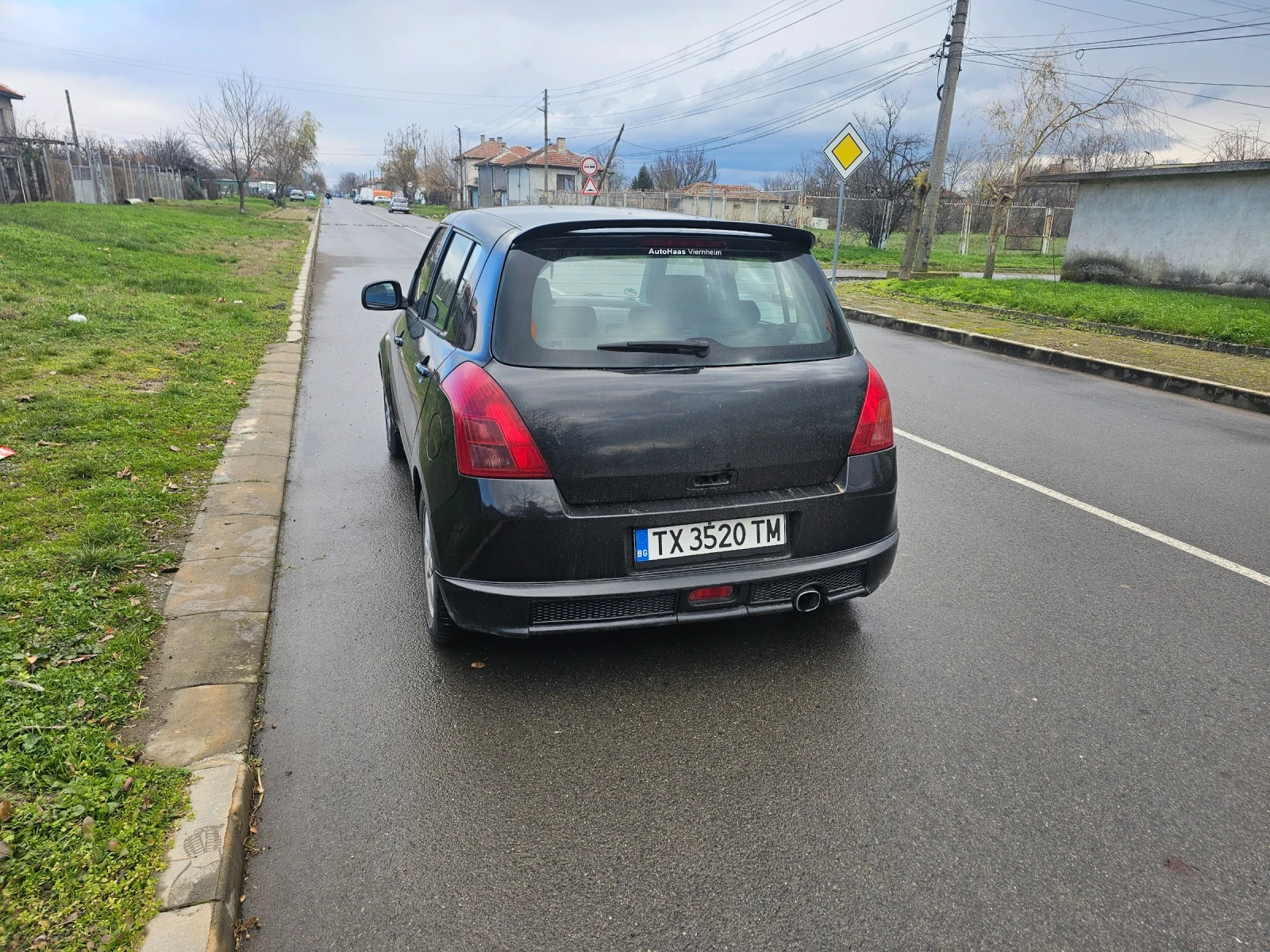 Suzuki Swift 1.3 - изображение 6