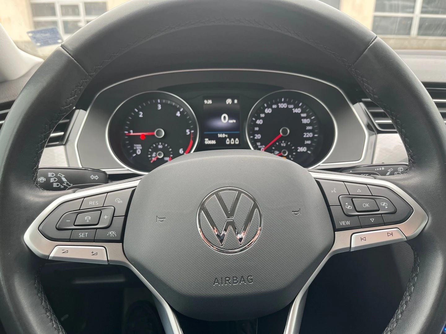 VW Passat Business 2.0 TDI SCR DSG | Mobile.bg � ����������� 11