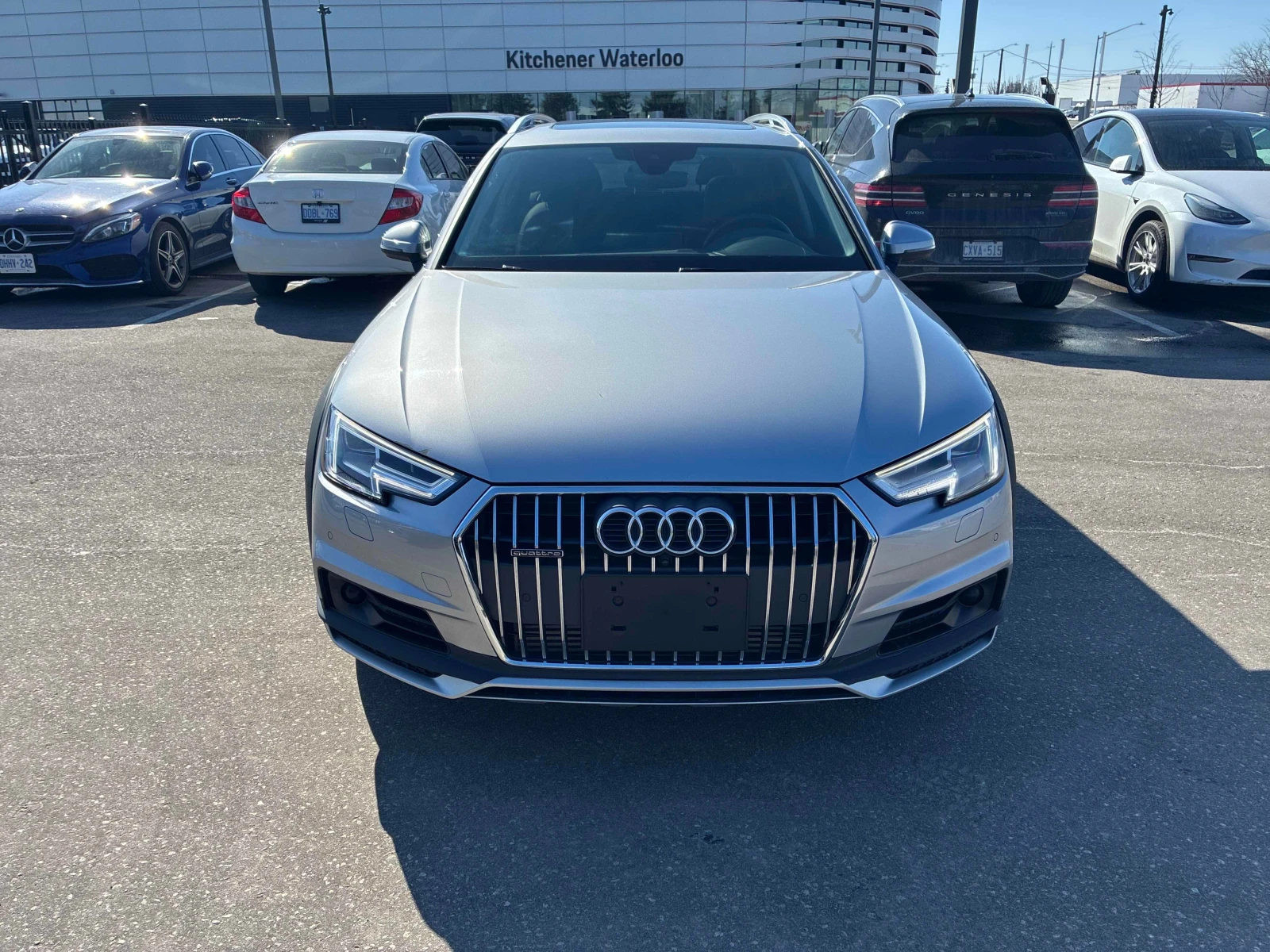 Audi A4 Allroad * Technik * CARFAX * ДИСТРОНИК* 360 КАМЕРИ* , снимка 6 - Автомобили и джипове - 53718513