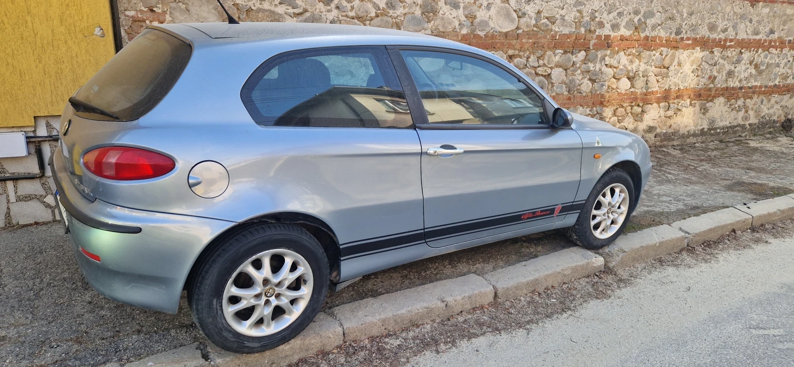 Alfa Romeo 147, снимка 2 - Автомобили и джипове - 53888703