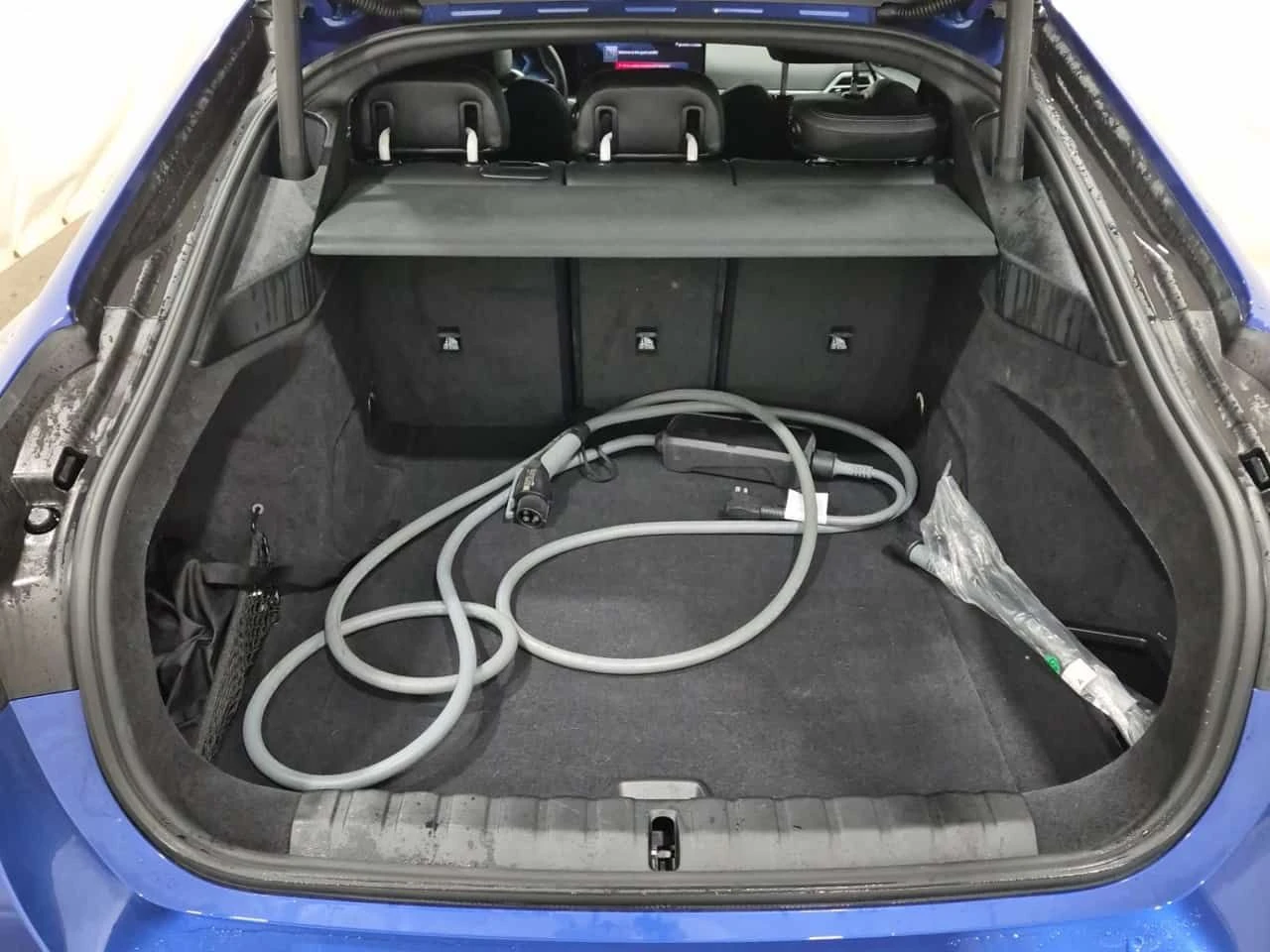 BMW i4  M50XDRIVE| AMBIENT| PANORAMA| 360| CARFAX| , снимка 15 - Автомобили и джипове - 53950468