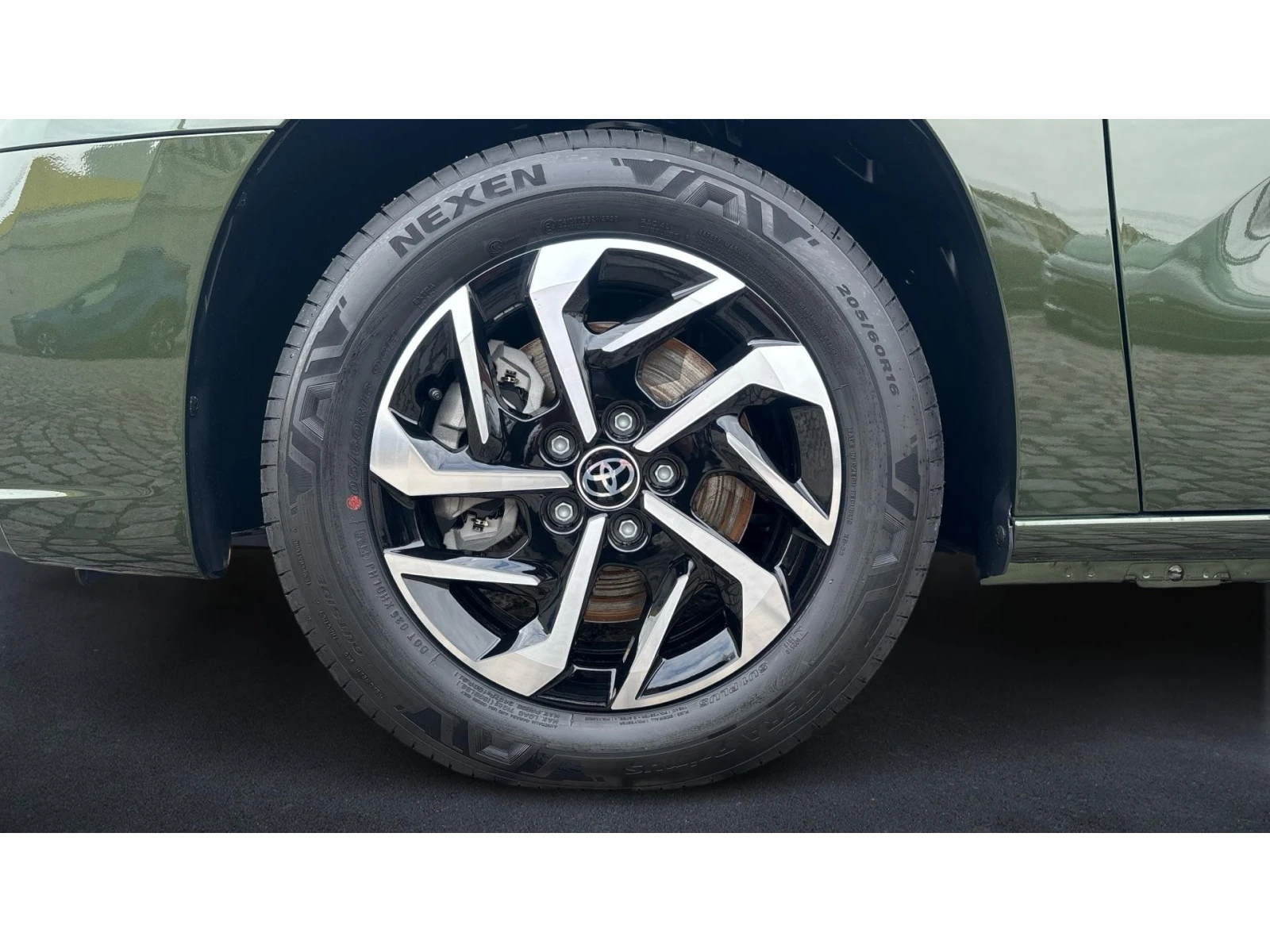 Toyota Proace City Verso Style L2 1.5 8AT, Месечна вноска от 185  , снимка 16 - Автомобили и джипове - 54074179