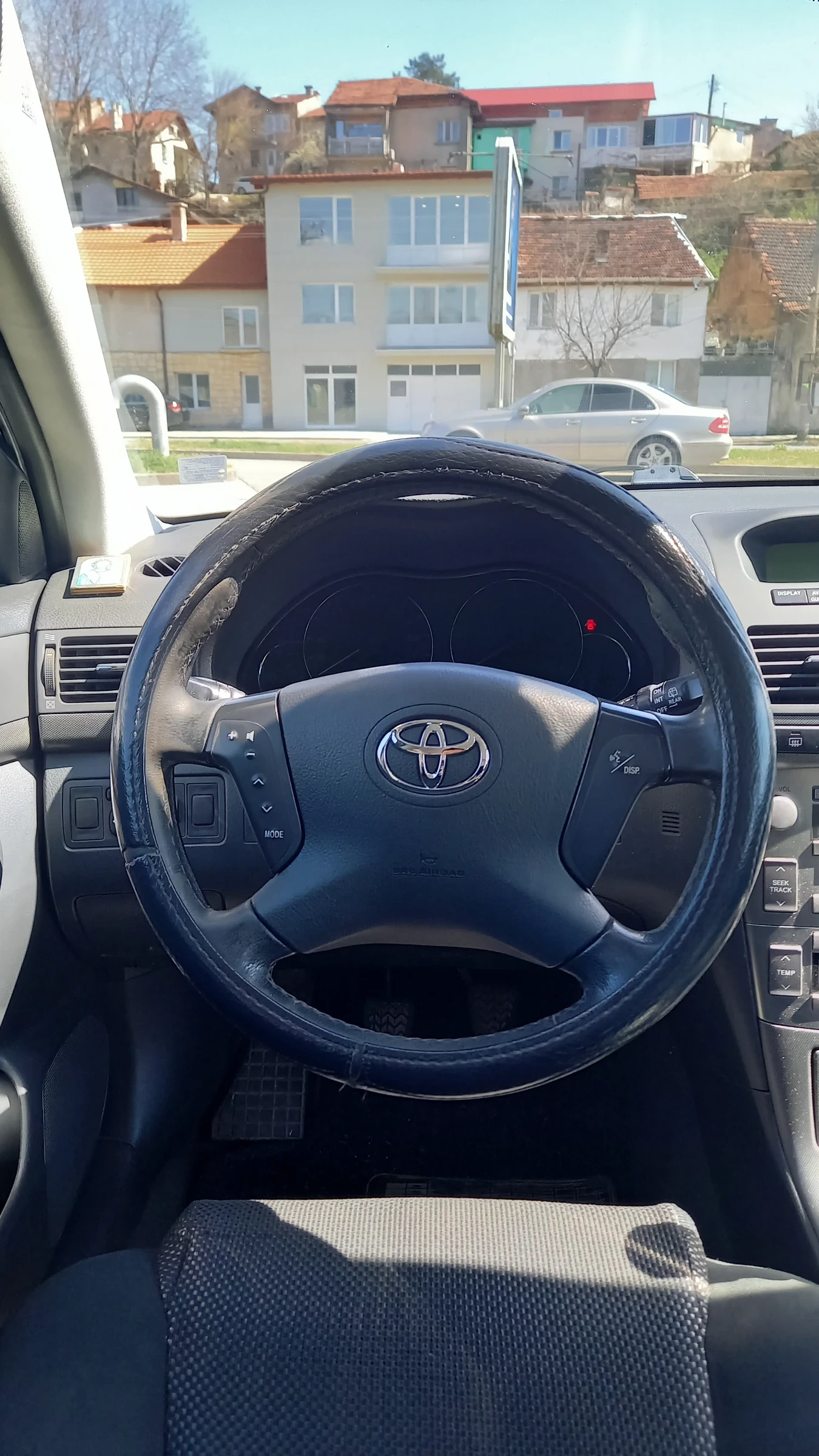 Toyota Avensis 2.2 D4D 150, снимка 7 - Автомобили и джипове - 54128147