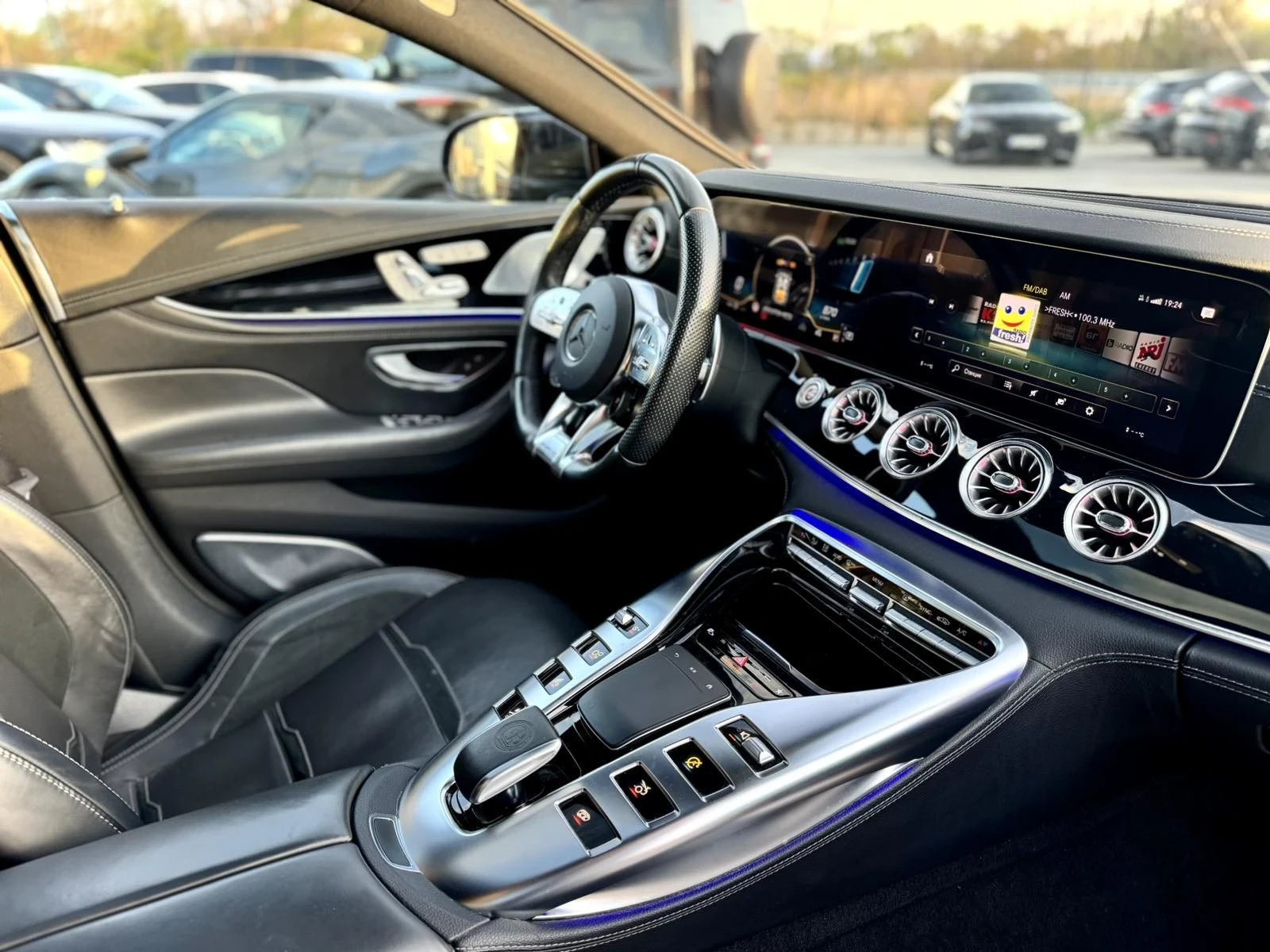 Mercedes-Benz AMG GT GT63, снимка 13 - Автомобили и джипове - 54384211