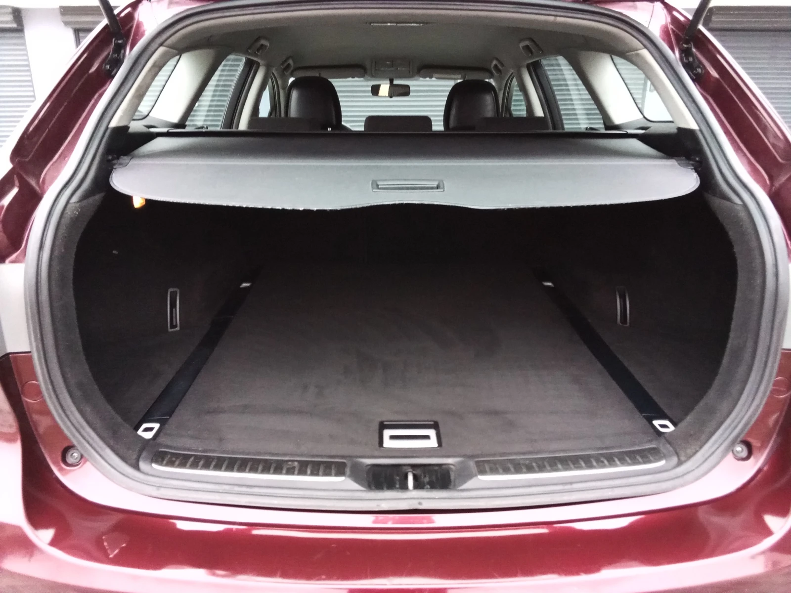Toyota Avensis 2.0D4D-124kc. FACELIFT, снимка 14 - Автомобили и джипове - 54527527