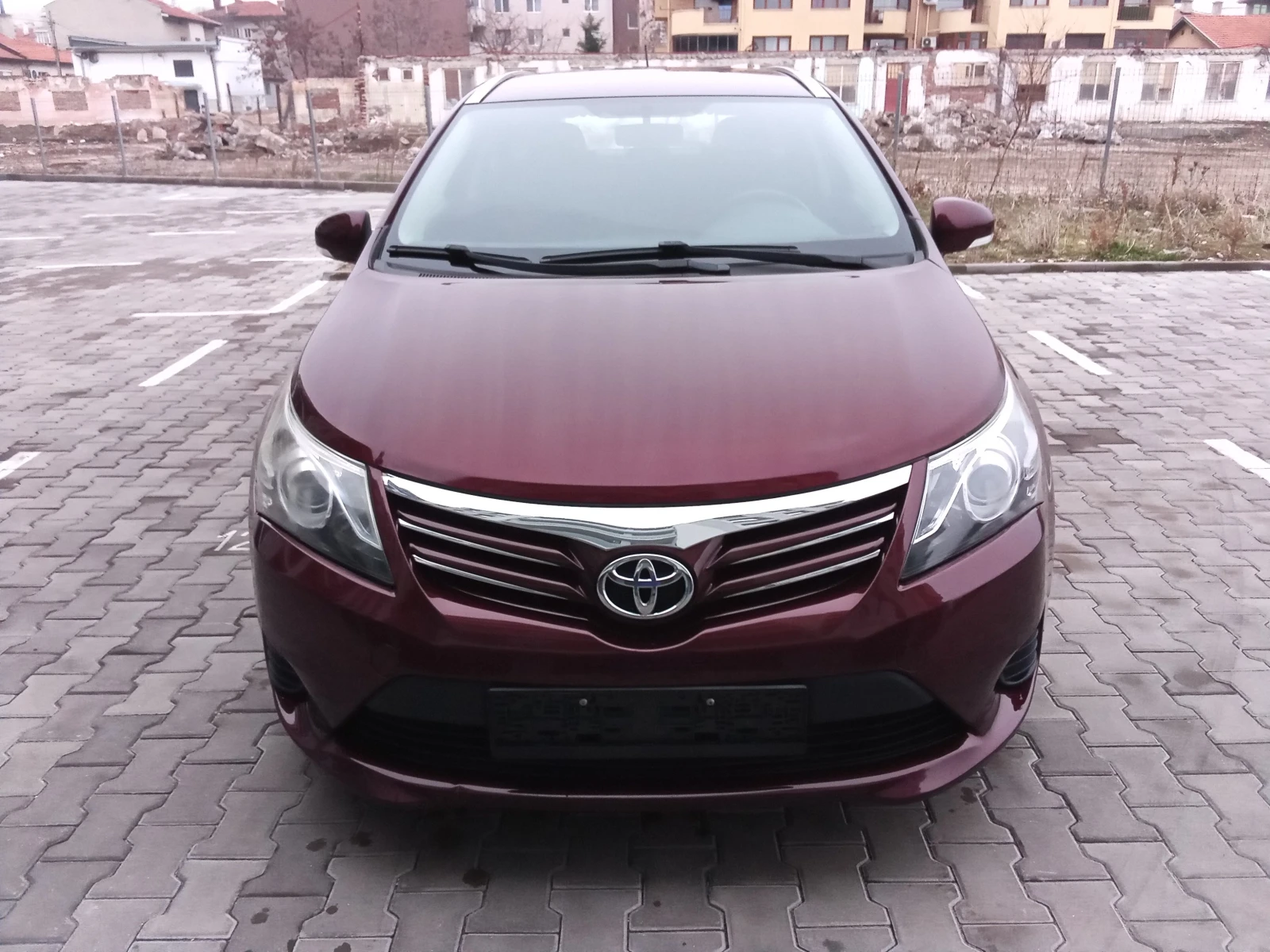 Toyota Avensis 2.0D4D-124kc. FACELIFT, снимка 2 - Автомобили и джипове - 54527527