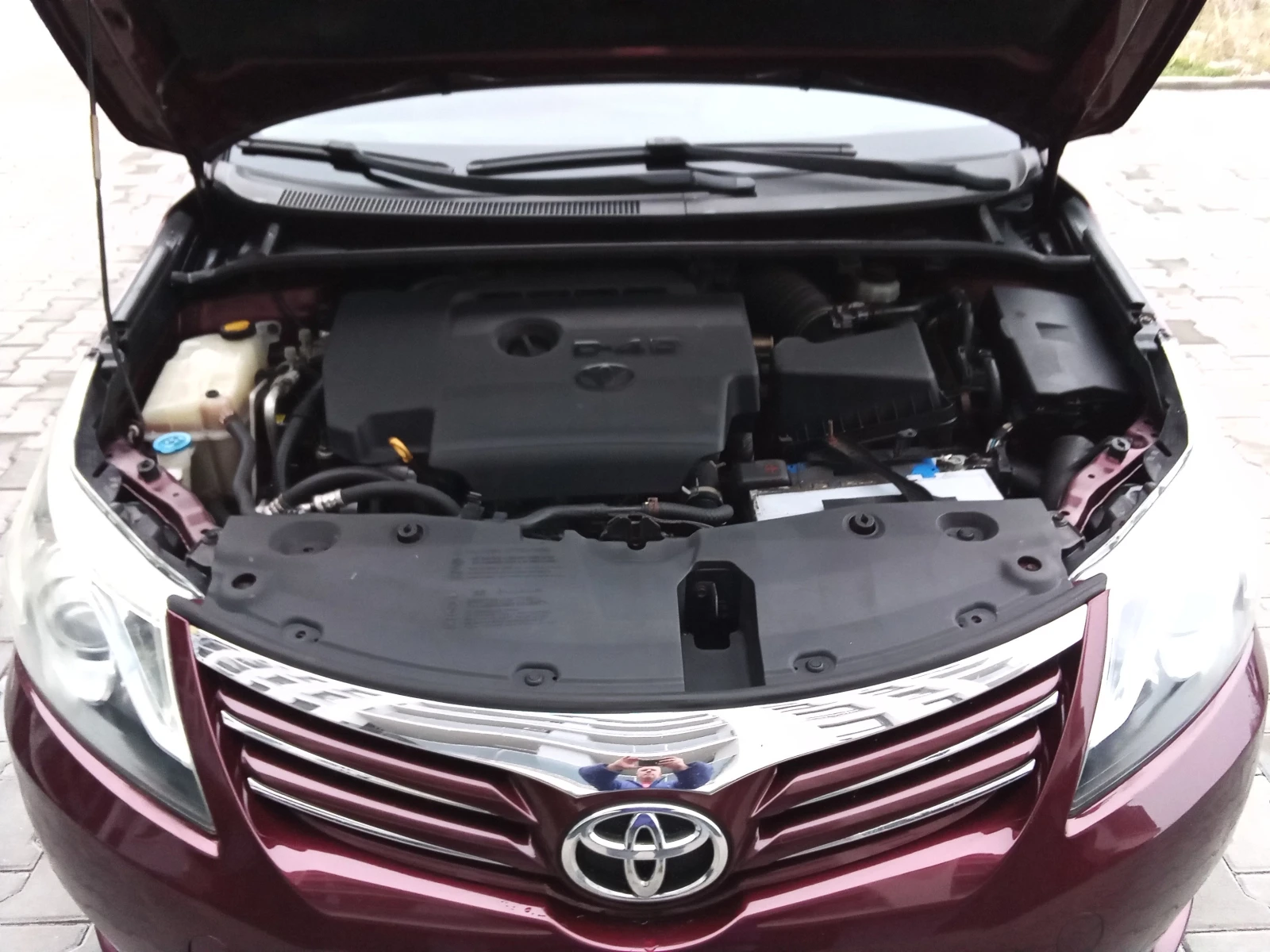 Toyota Avensis 2.0D4D-124kc. FACELIFT, снимка 15 - Автомобили и джипове - 54527527