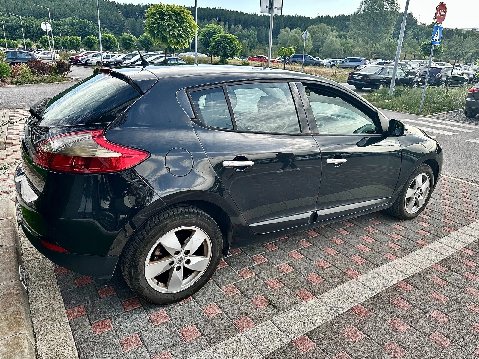Renault Megane 1.5 dCi, снимка 7 - Автомобили и джипове - 54541461