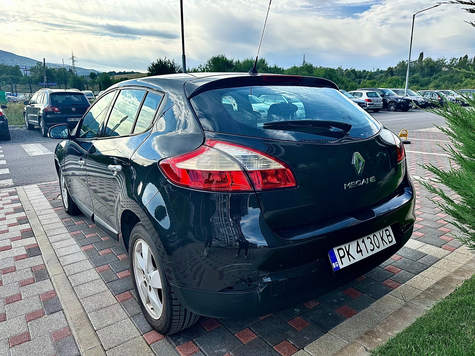 Renault Megane 1.5 dCi, снимка 4 - Автомобили и джипове - 54541461