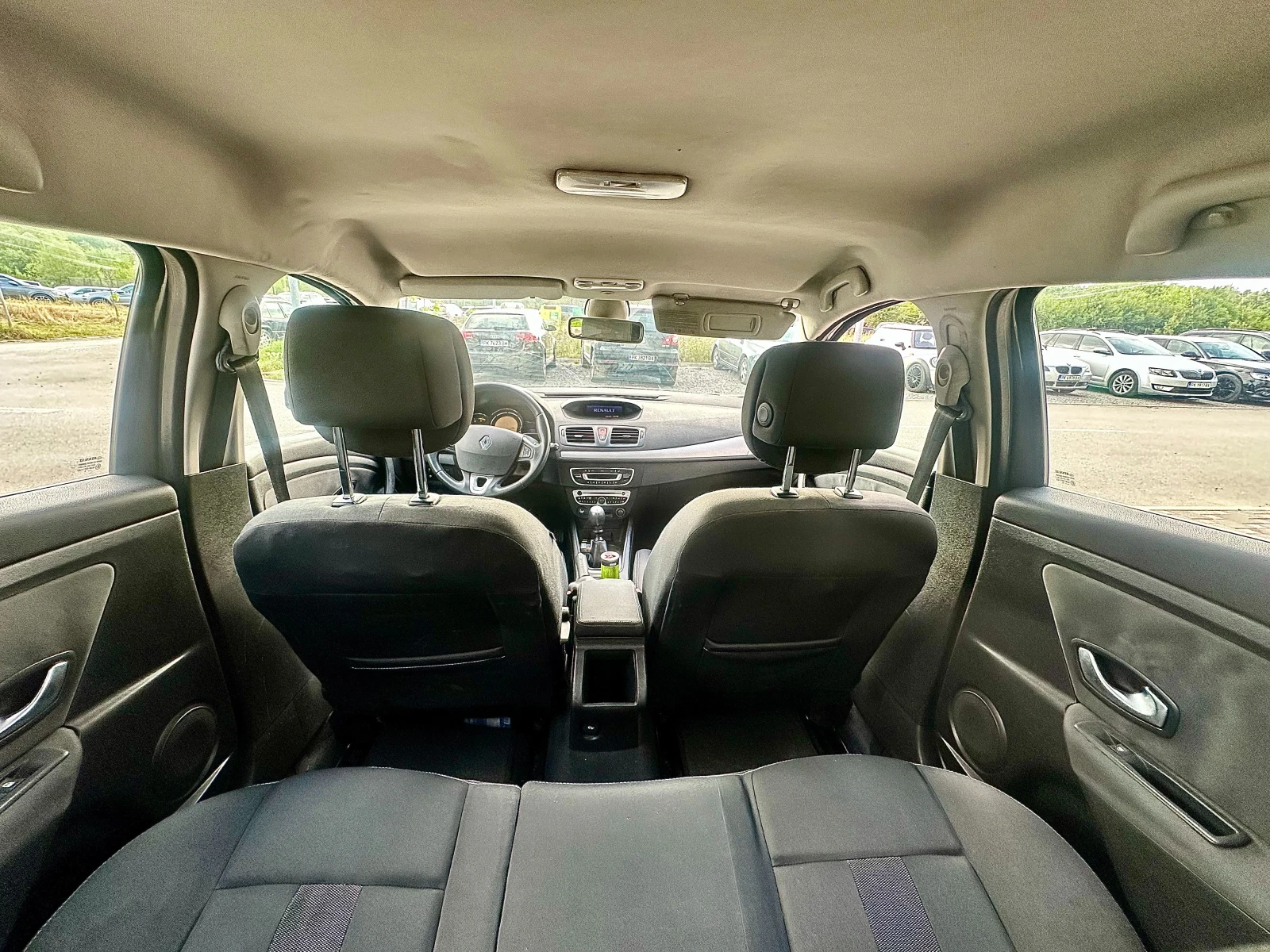 Renault Megane 1.5 dCi, снимка 9 - Автомобили и джипове - 54541461