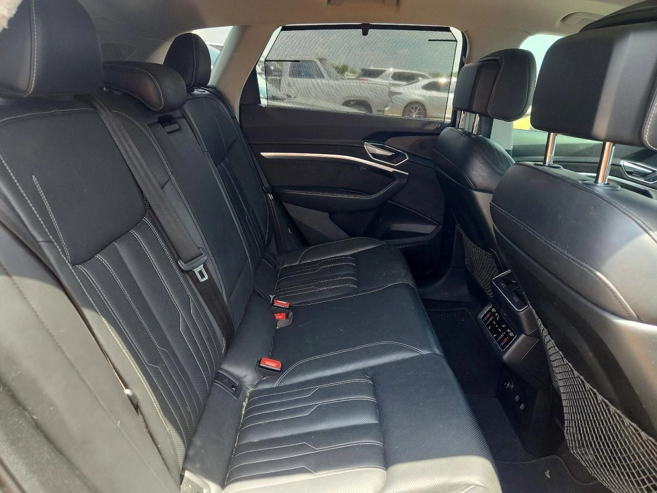 Audi E-Tron Prestige, снимка 7 - Автомобили и джипове - 54758642