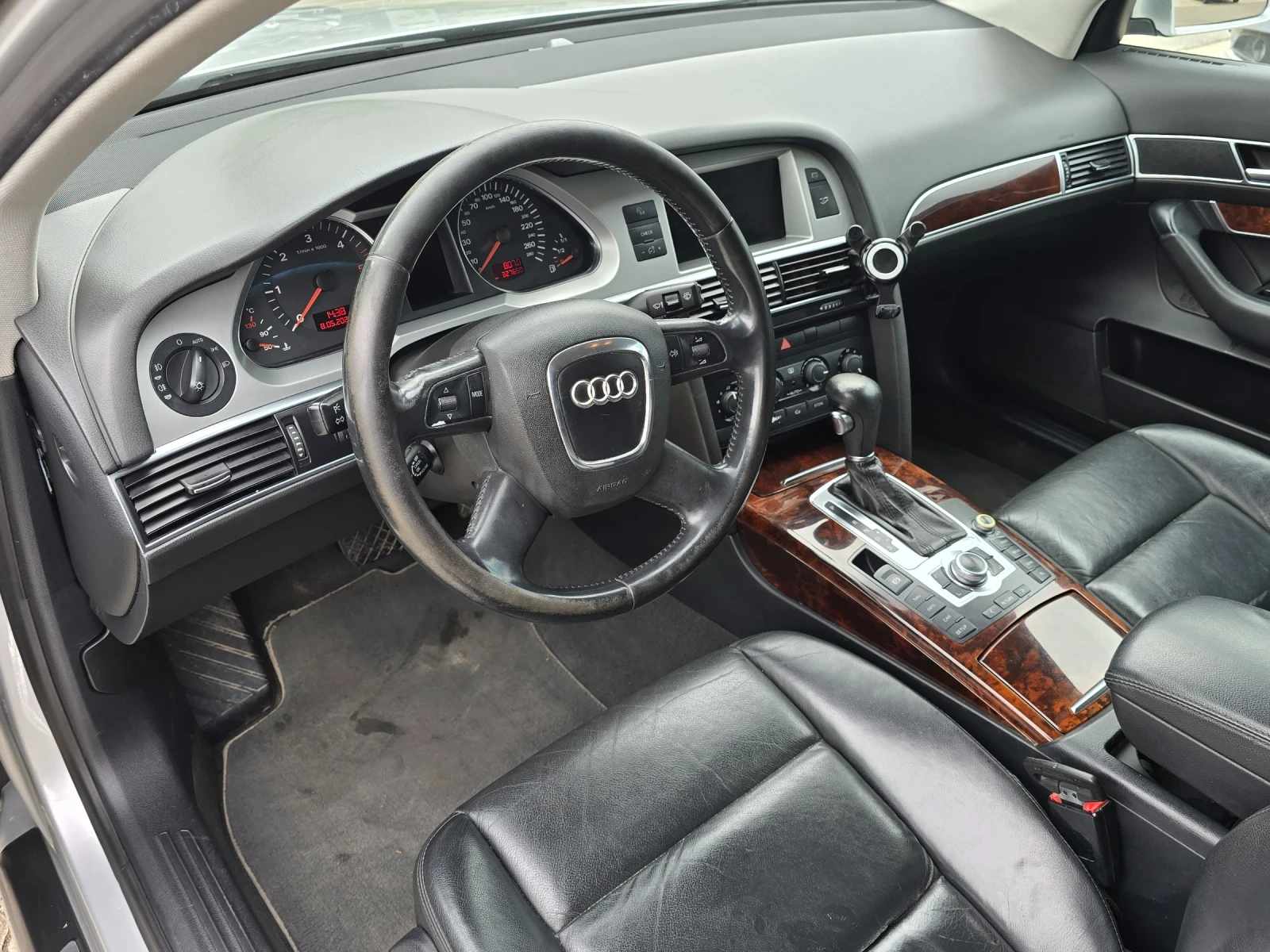 Audi A6, снимка 8 - Автомобили и джипове - 55124095