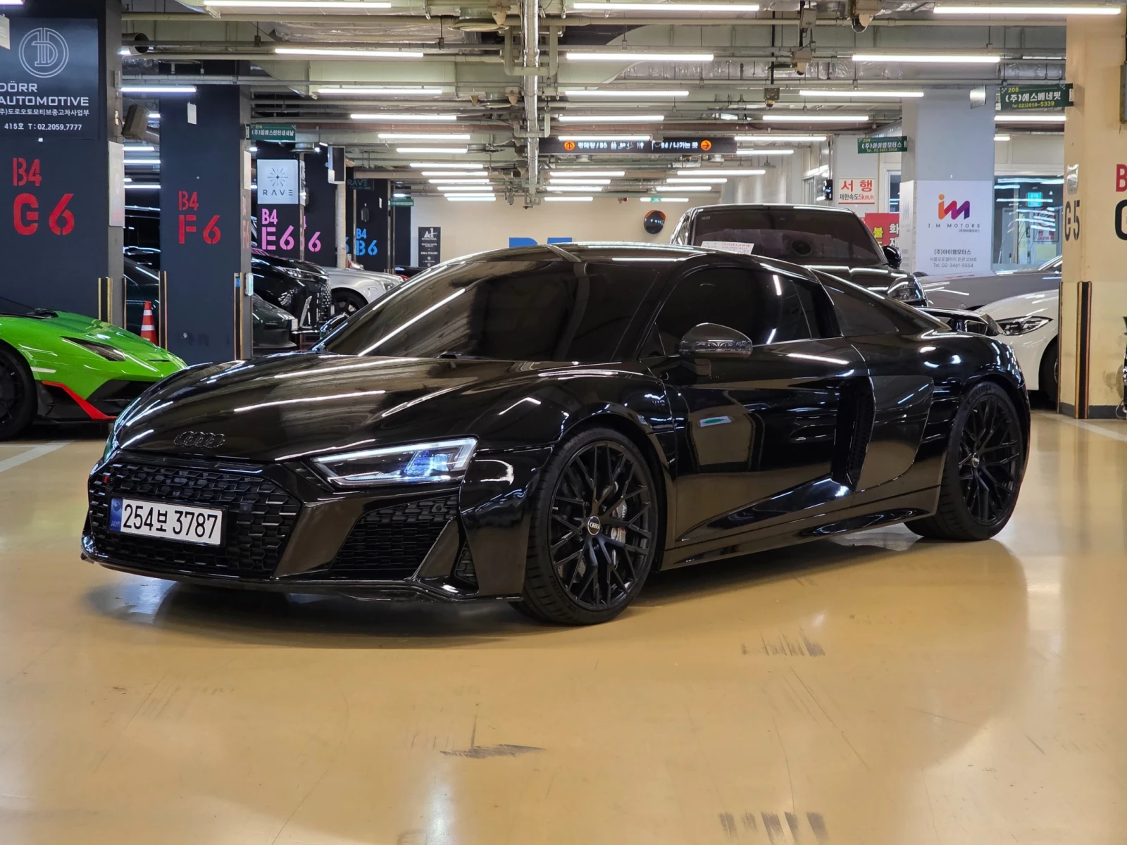 Audi R8 V10 Plus* КРАЙНА ЦЕНА, снимка 2 - Автомобили и джипове - 55238009