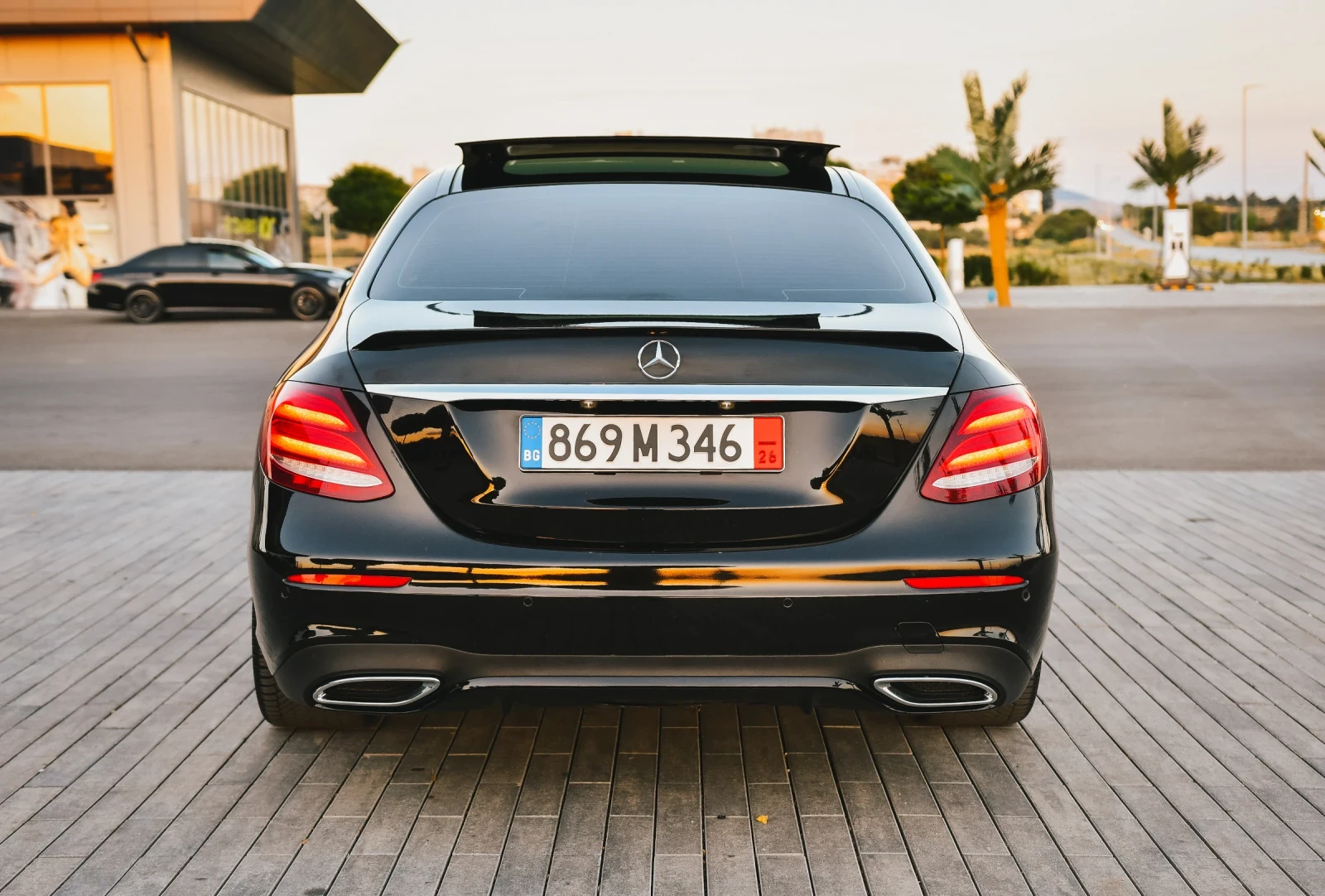 Mercedes-Benz E 350 Burmaster Digital Multibeam head-up Keyless , снимка 7 - Автомобили и джипове - 55744343