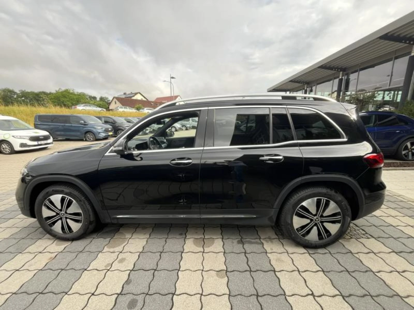 Mercedes-Benz EQB 300 4Matic Progresive Ambient Leather LED Navi | Mobile.bg � ����������� 5