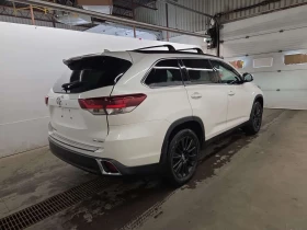 Toyota Highlander XLE/CARFAX/КОЖА/ЛЕНТИ/ШИБЕДАХ/ПОДГРЕВ, снимка 3