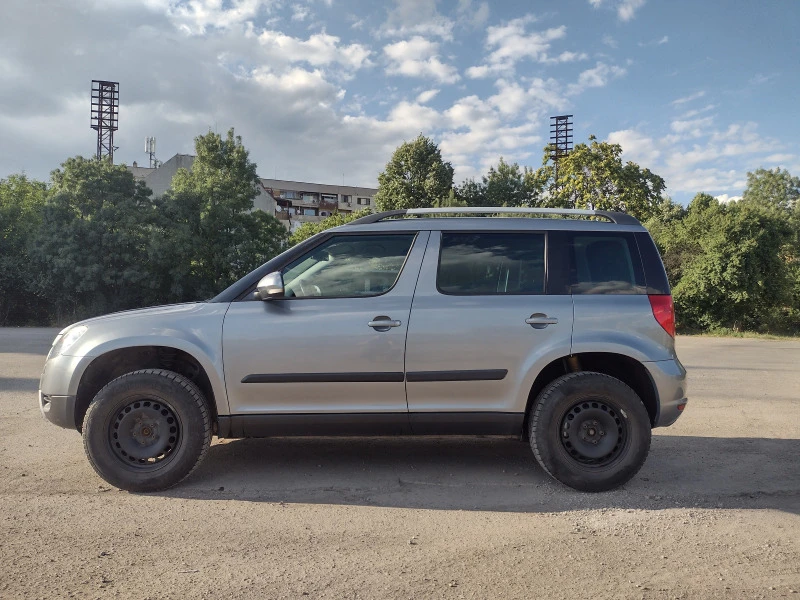 Skoda Yeti 2.0 TDI 4x4, снимка 6 - Автомобили и джипове - 46475781