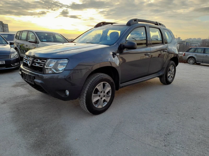 Dacia Duster 1.6 ГАЗ-БЕНЗИН , снимка 1 - Автомобили и джипове - 48826408