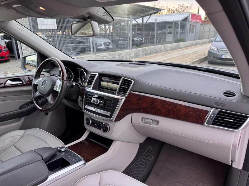 Mercedes-Benz ML 500 4MATIC Sport* Обслужен* ПЕРФЕКТЕН, снимка 10 - Автомобили и джипове - 52399707