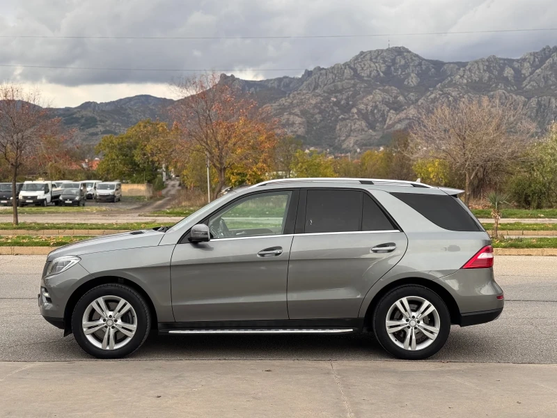 Mercedes-Benz ML 500 4MATIC Sport* Обслужен* ПЕРФЕКТЕН, снимка 2 - Автомобили и джипове - 52399707