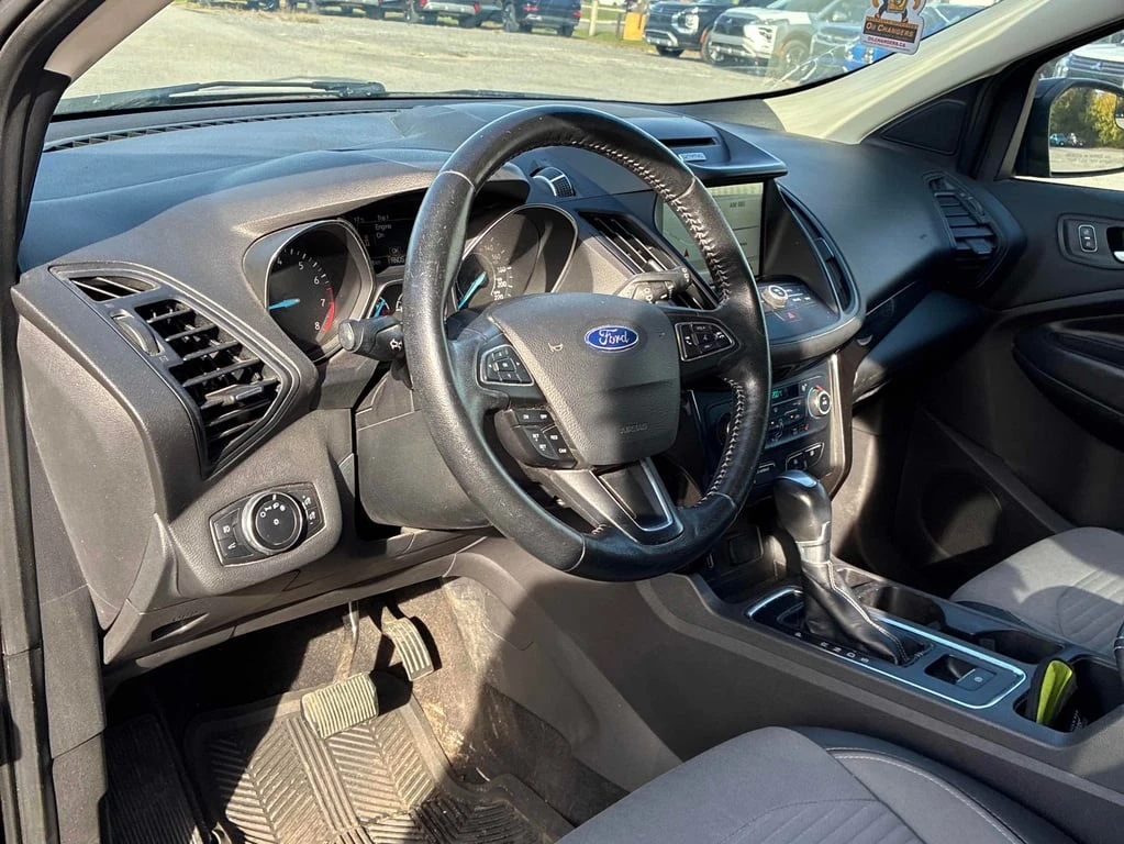 Ford Escape * SE * CARFAX * БЕЗ ПЪРВОНАЧАЛНА ВНОСКА - изображение 5