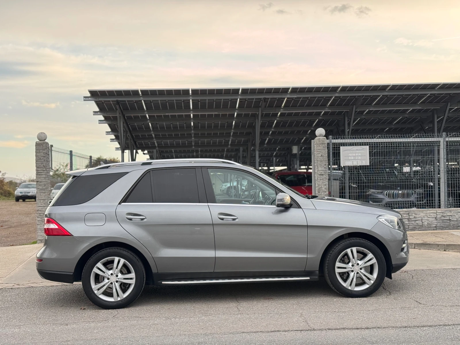 Mercedes-Benz ML 500 4MATIC Sport* Обслужен* ПЕРФЕКТЕН - изображение 8