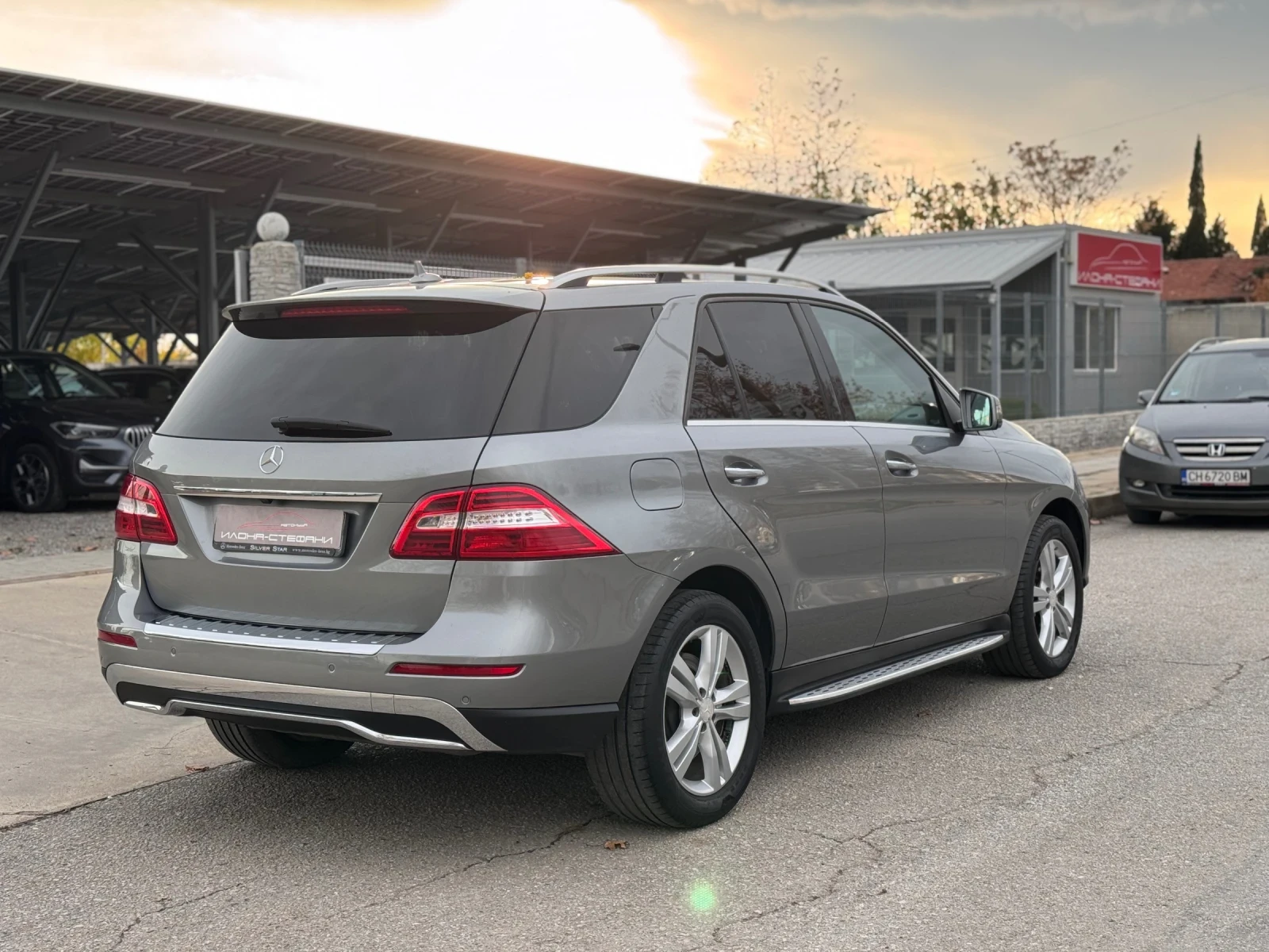 Mercedes-Benz ML 500 4MATIC Sport* Обслужен* ПЕРФЕКТЕН - изображение 5