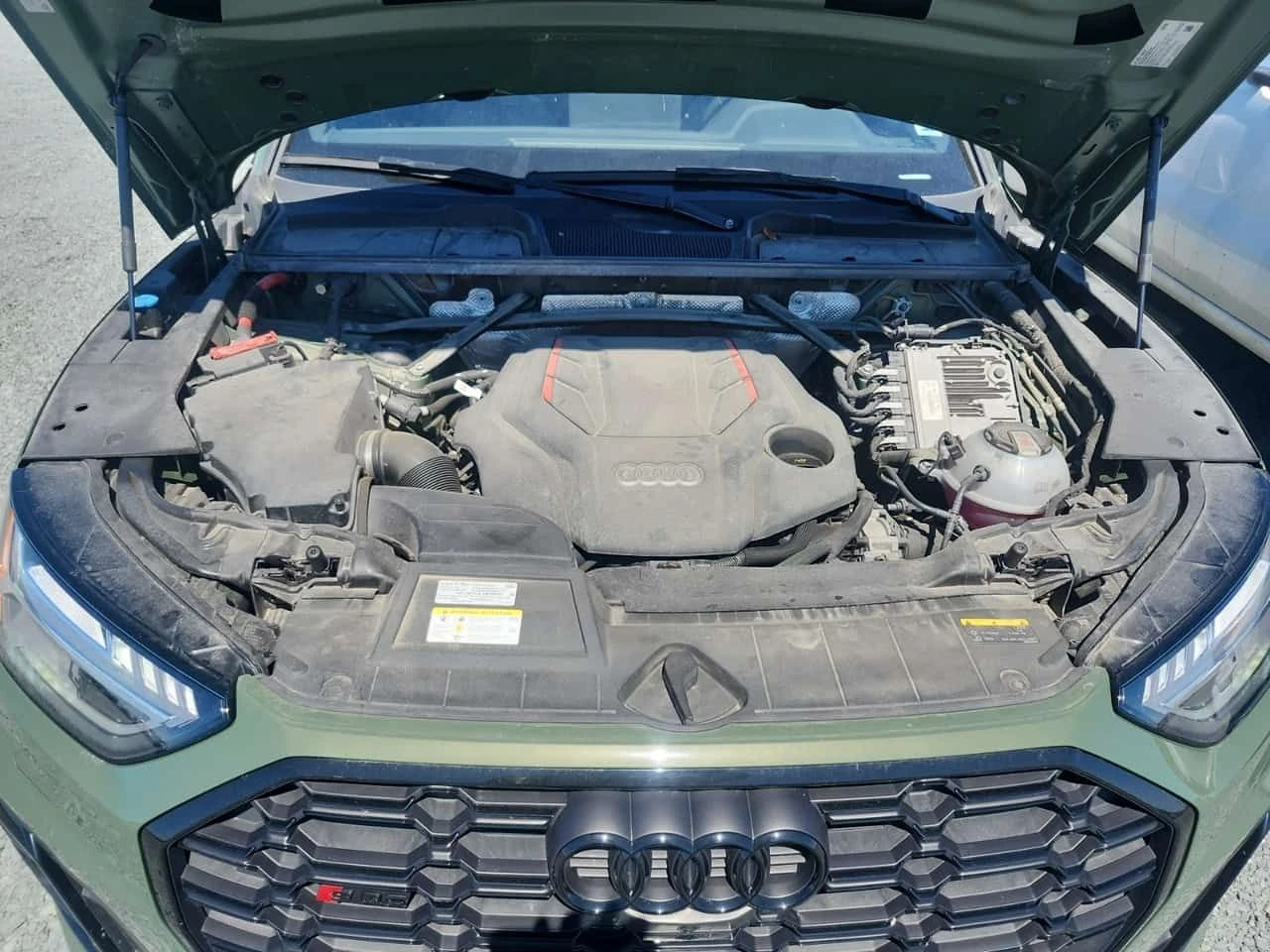 Audi SQ5 TECHNIK/360/DIS/B&O/АВТОКРЕДИТ, снимка 17 - Автомобили и джипове - 54813842