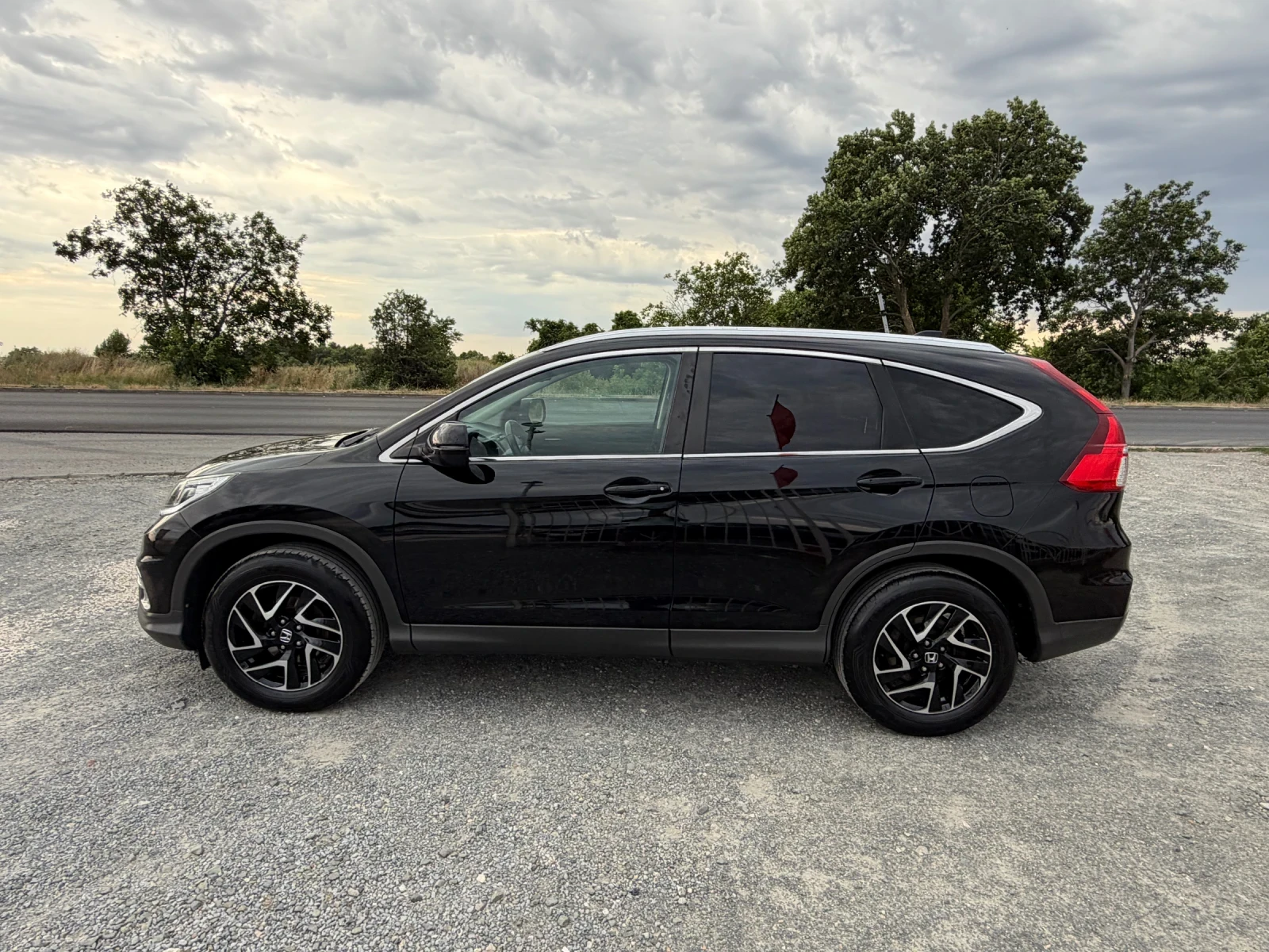 Honda Cr-v 2.0i-VTEC / 4Х4 / FACELIFT / ЕВРО6 / ЗАДНА КАМЕРА, снимка 8 - Автомобили и джипове - 55212928
