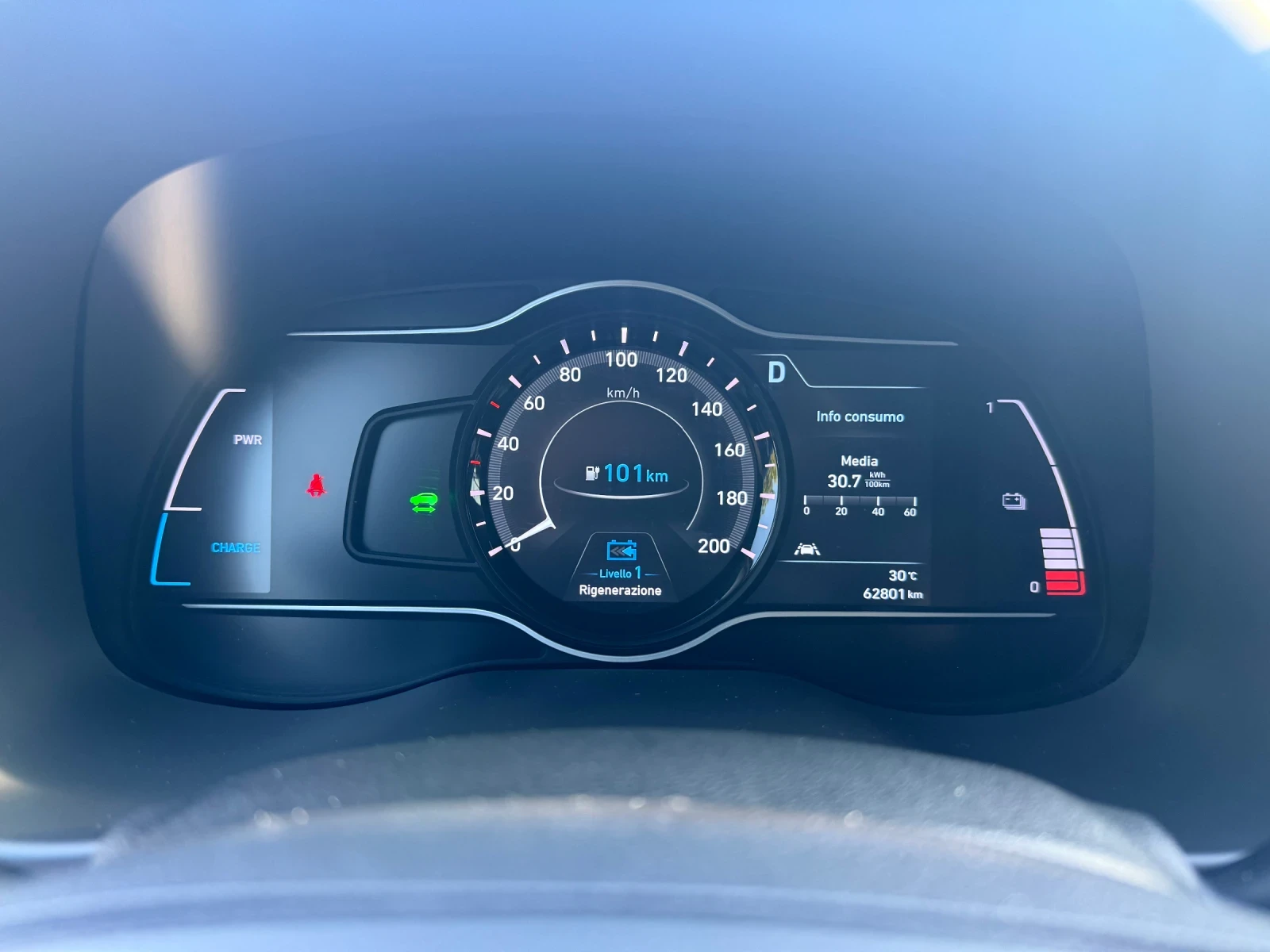 Hyundai Kona  PRIME 64kWh 204hp ТЕРМОПОМПА! 100% ОДОБРЕНИЕ , снимка 12 - Автомобили и джипове - 55224737