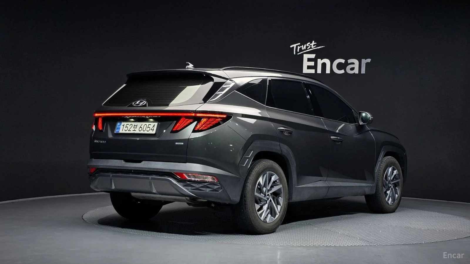 Hyundai Tucson HYBRID* 4x4* 360* LANE* ОБДУХ* DISTRO, снимка 2 - Автомобили и джипове - 55492891