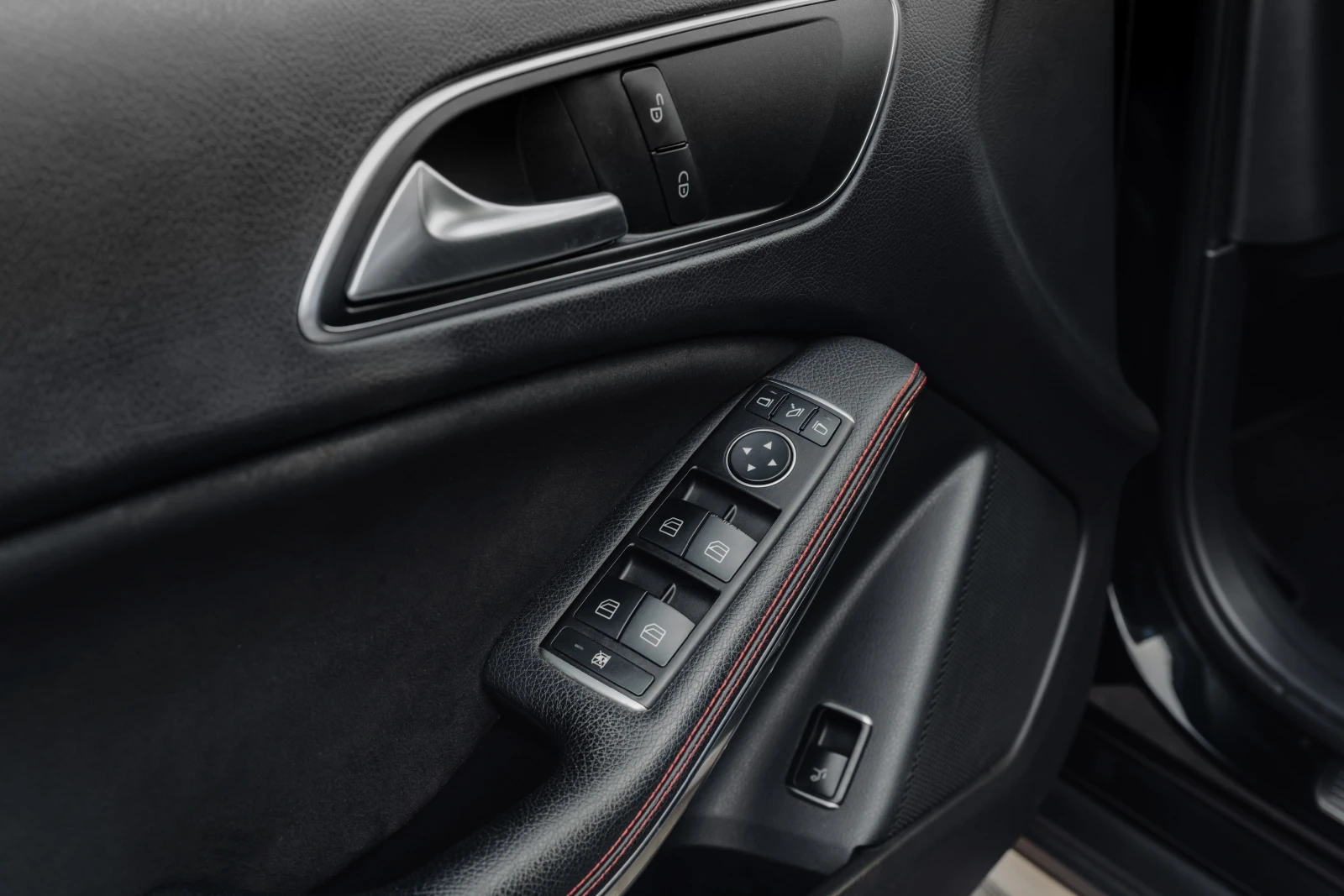 Mercedes-Benz GLA 220 2.2CDI* AMG* 4matic* NAVI* LED* KAMERA | Mobile.bg � ����������� 15