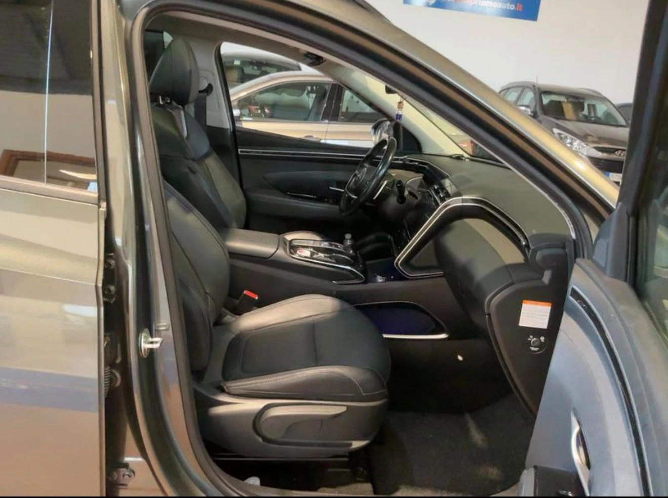 Hyundai Tucson 1.6HYBRD FULL ������ ������ ��������� �� 299 ���� | Mobile.bg � ����������� 9