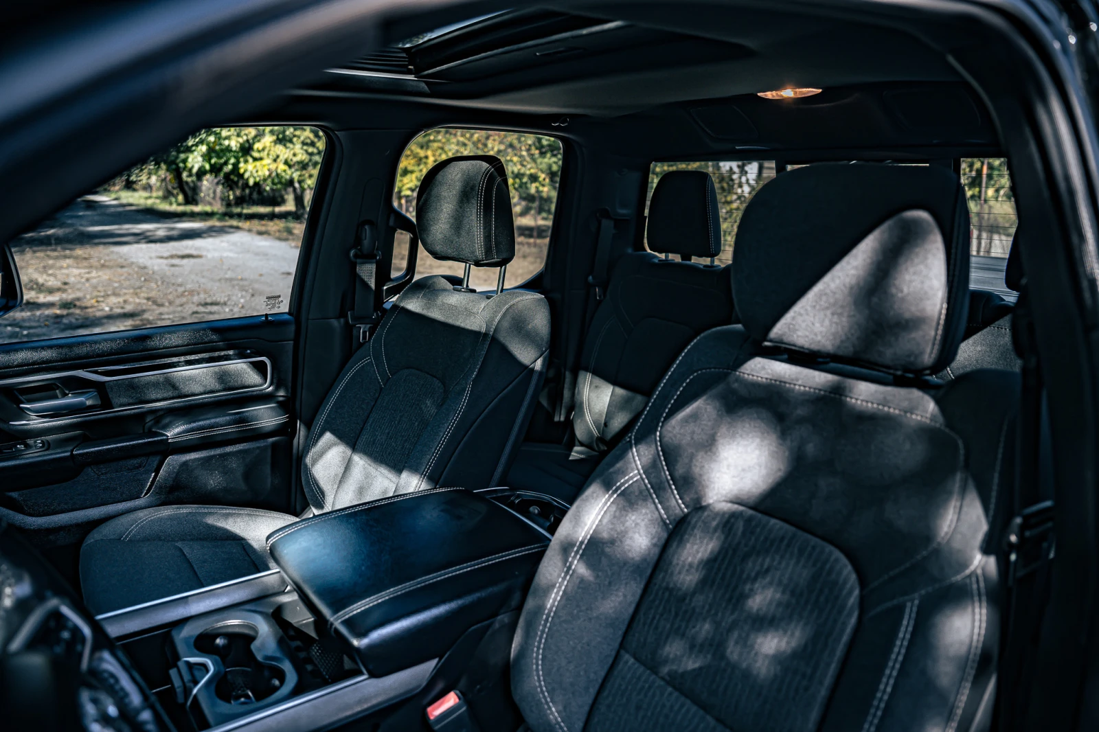 Dodge RAM 1500 BIGHORN 3.6 V6 , снимка 11 - Автомобили и джипове - 56465996