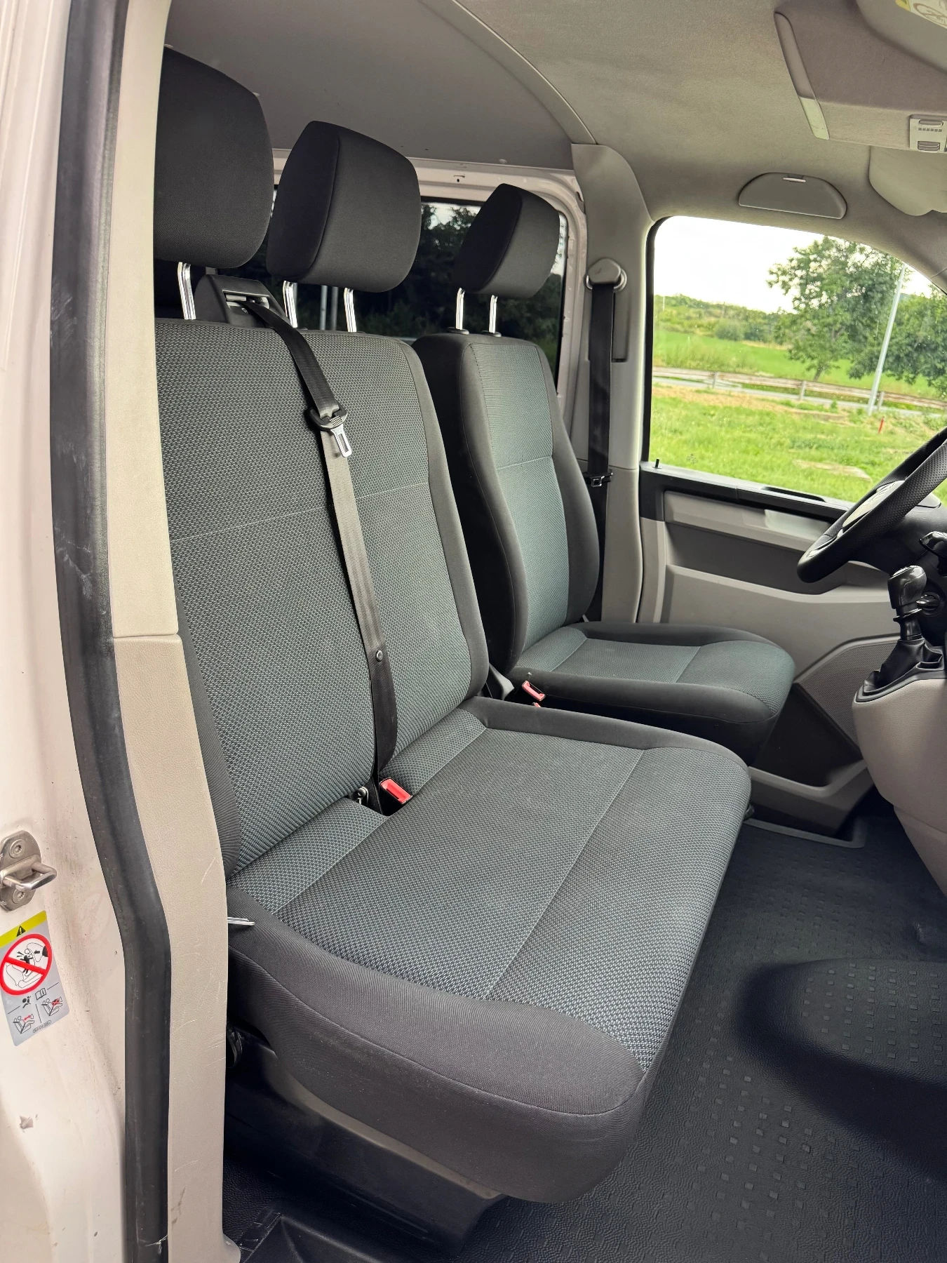 VW Multivan T6 2.0 TDI ! CARAVELLE ! 8+ 1, 2х Клима, Нови гуми, снимка 12 - Бусове и автобуси - 55287187
