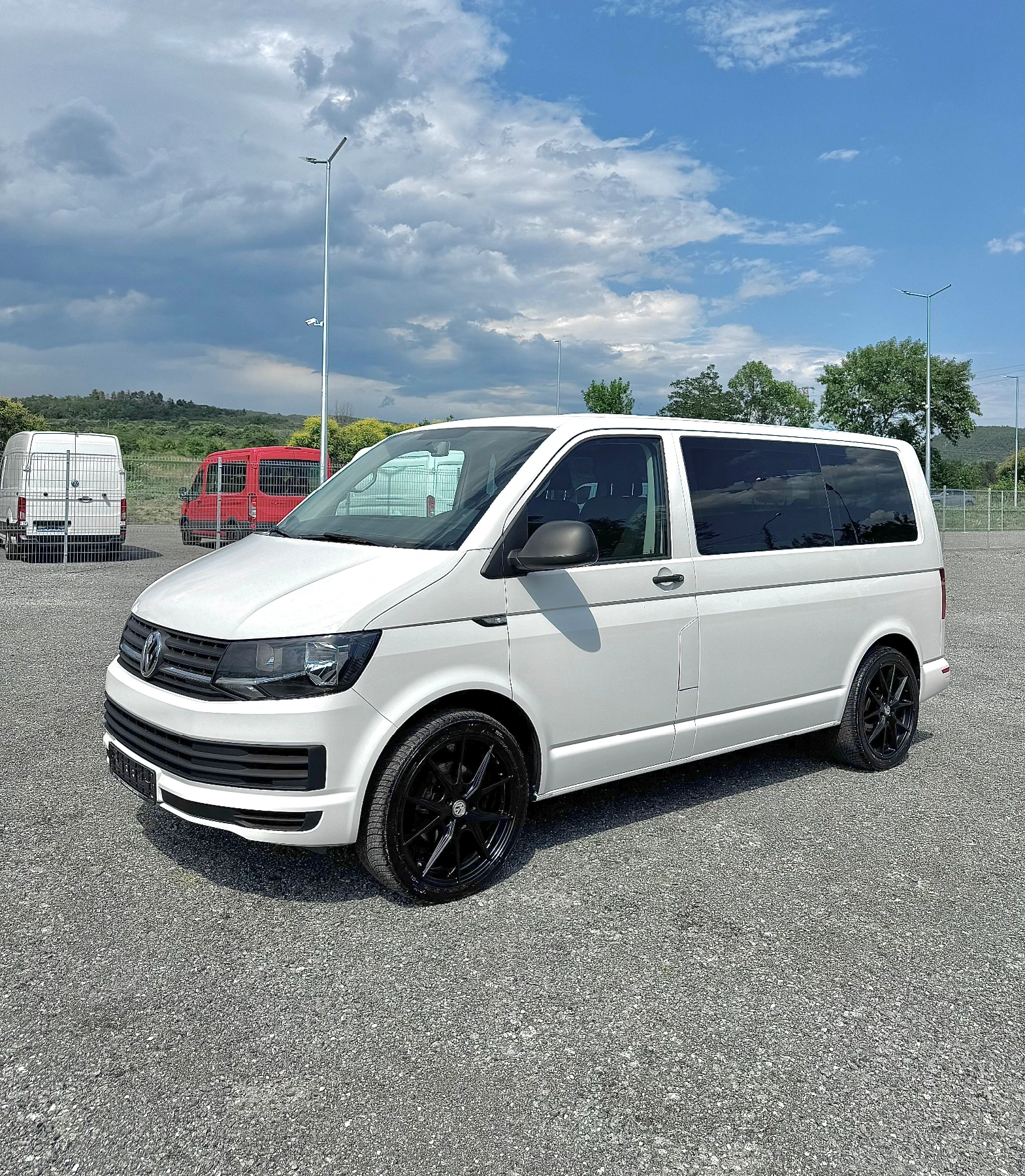 VW Multivan T6 2.0 TDI ! CARAVELLE ! 8+ 1, 2х Клима, Нови гуми