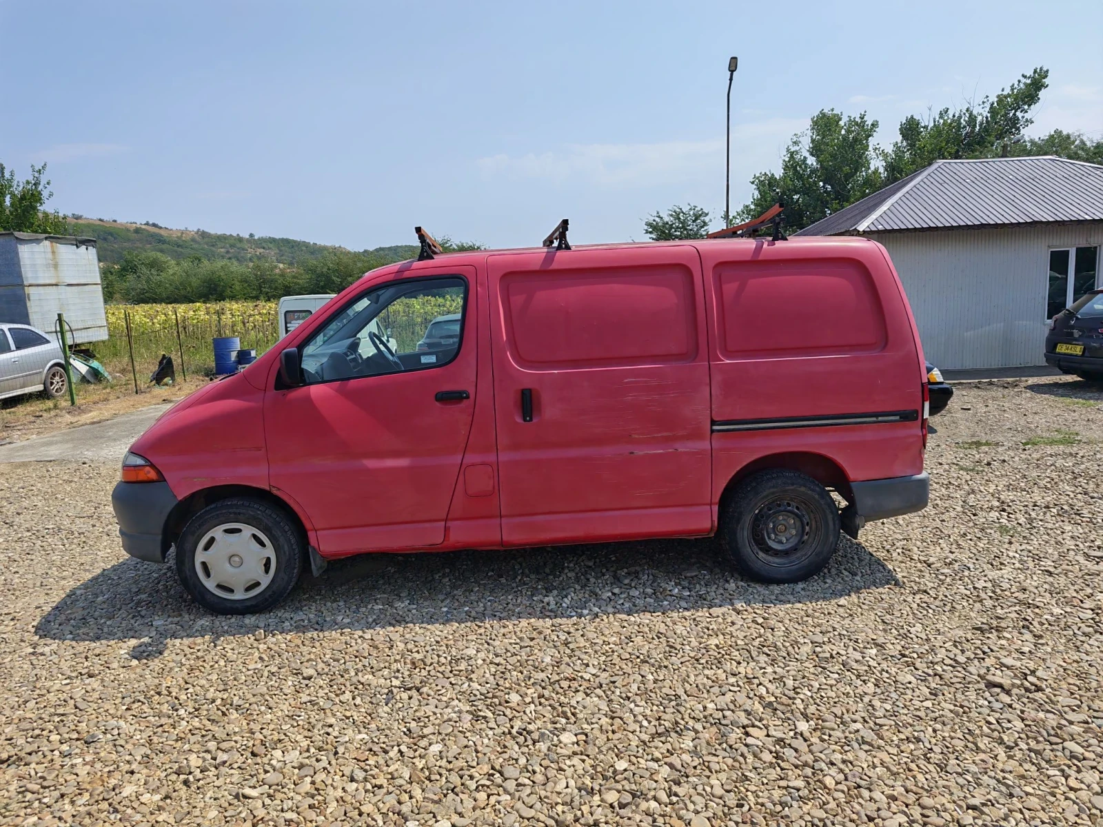 Toyota Hiace 2.4D 90к.с., снимка 7 - Бусове и автобуси - 55711800
