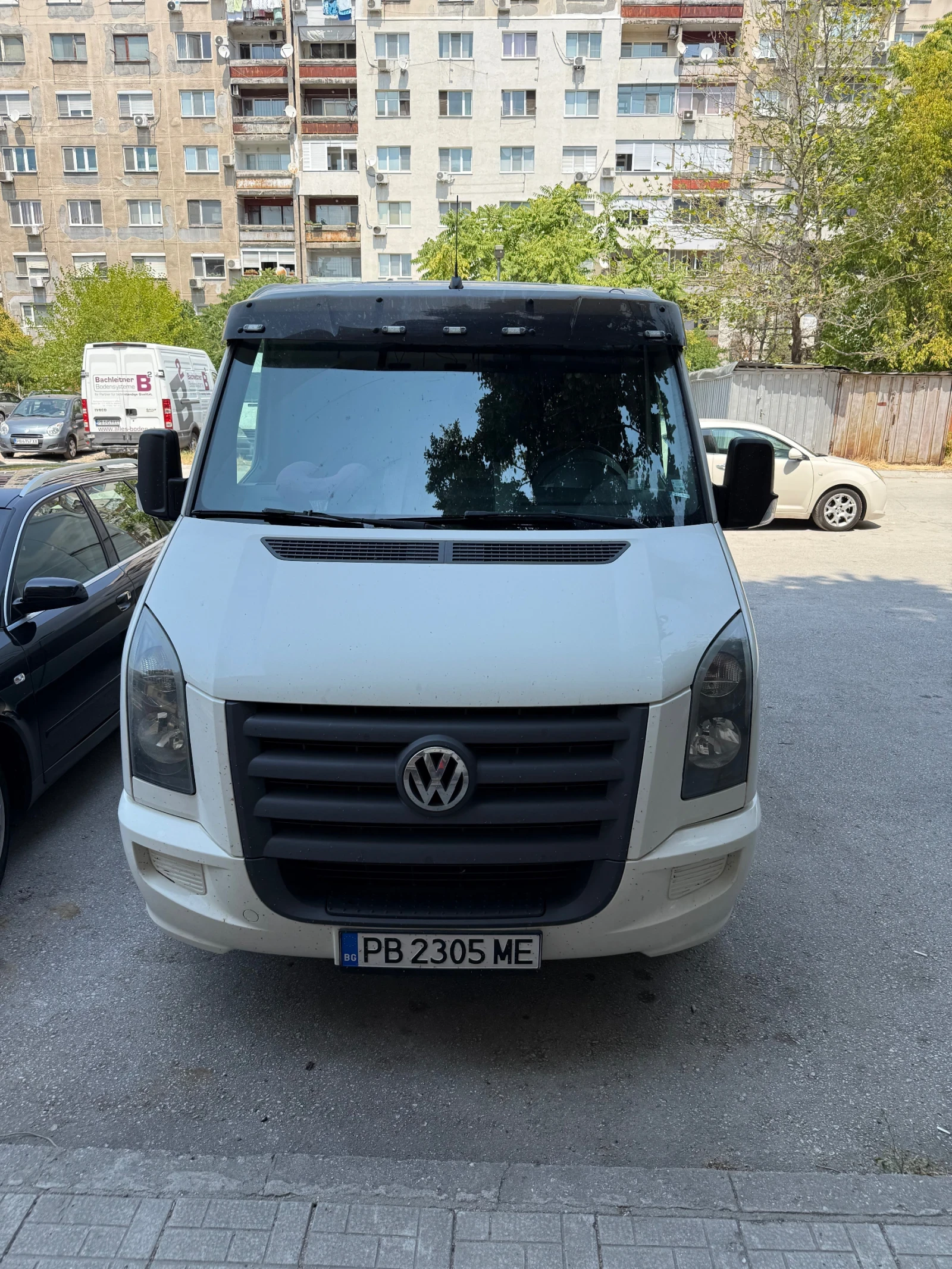 VW Crafter 2.5, снимка 2 - Бусове и автобуси - 55944412