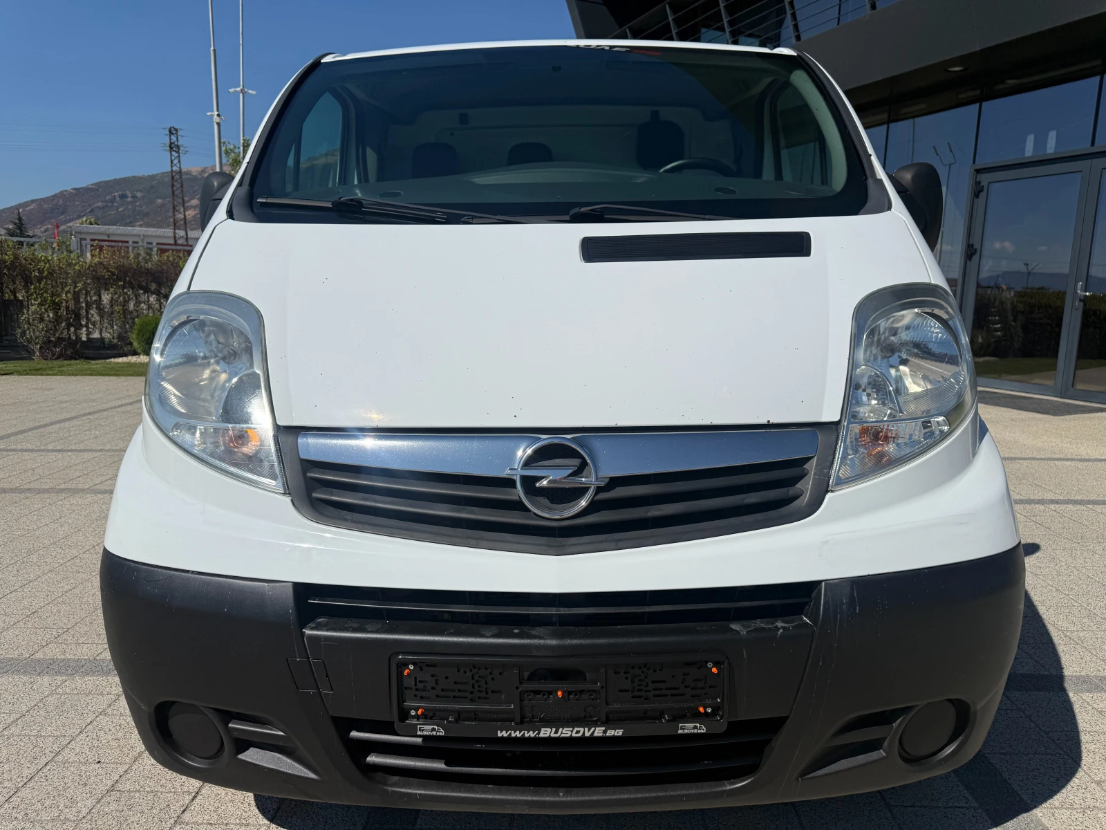Opel Vivaro 2.0CDTI Клима L1H1 , снимка 3 - Бусове и автобуси - 56138614