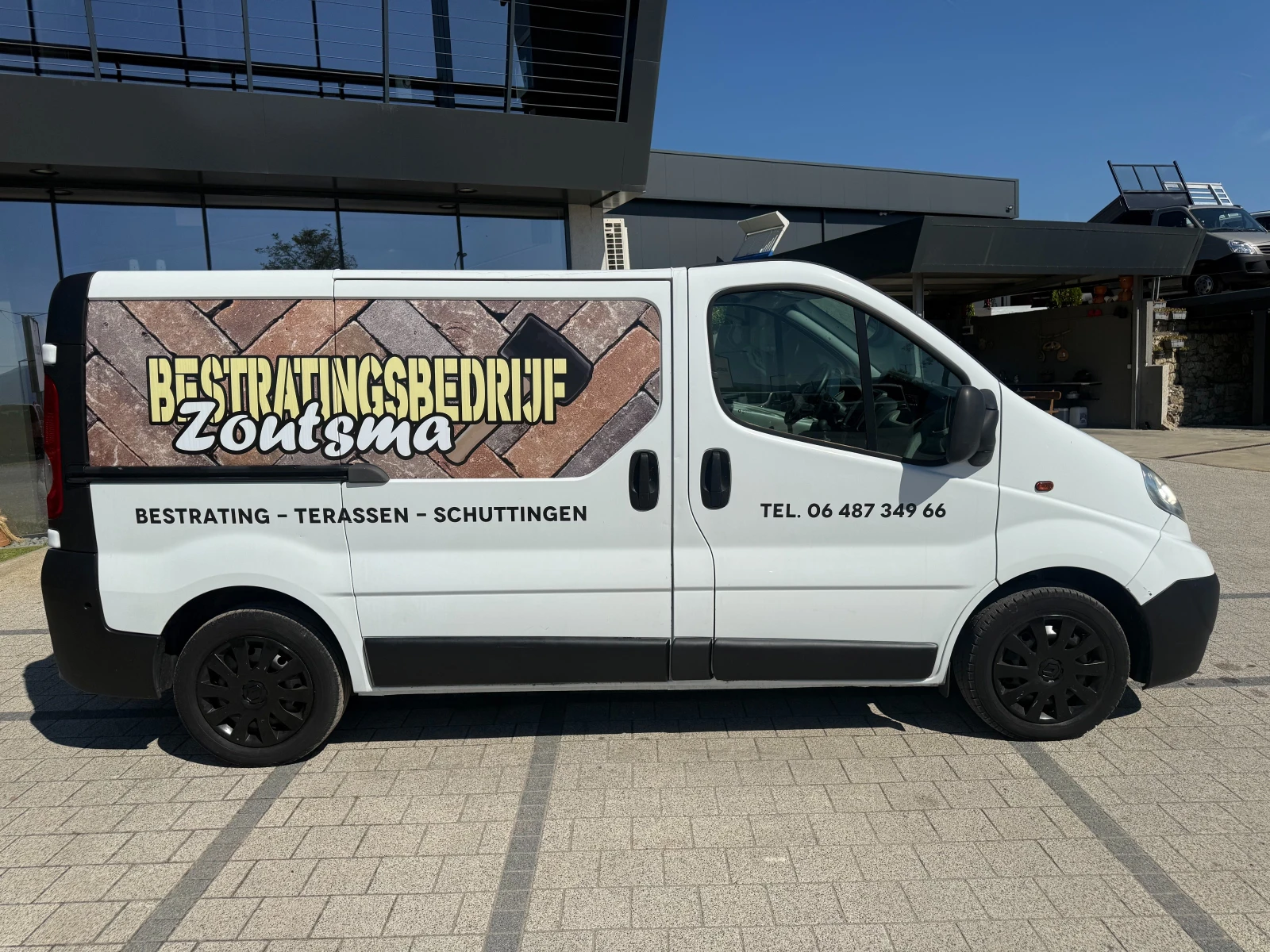 Opel Vivaro 2.0CDTI Клима L1H1 , снимка 8 - Бусове и автобуси - 56138614