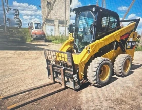 Мини челни товарачи Cat 262D HF XPS