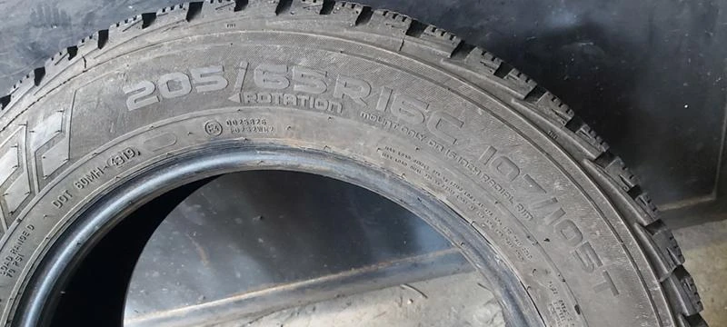 Гуми Зимни 205/65R16, снимка 9 - Гуми и джанти - 35130302