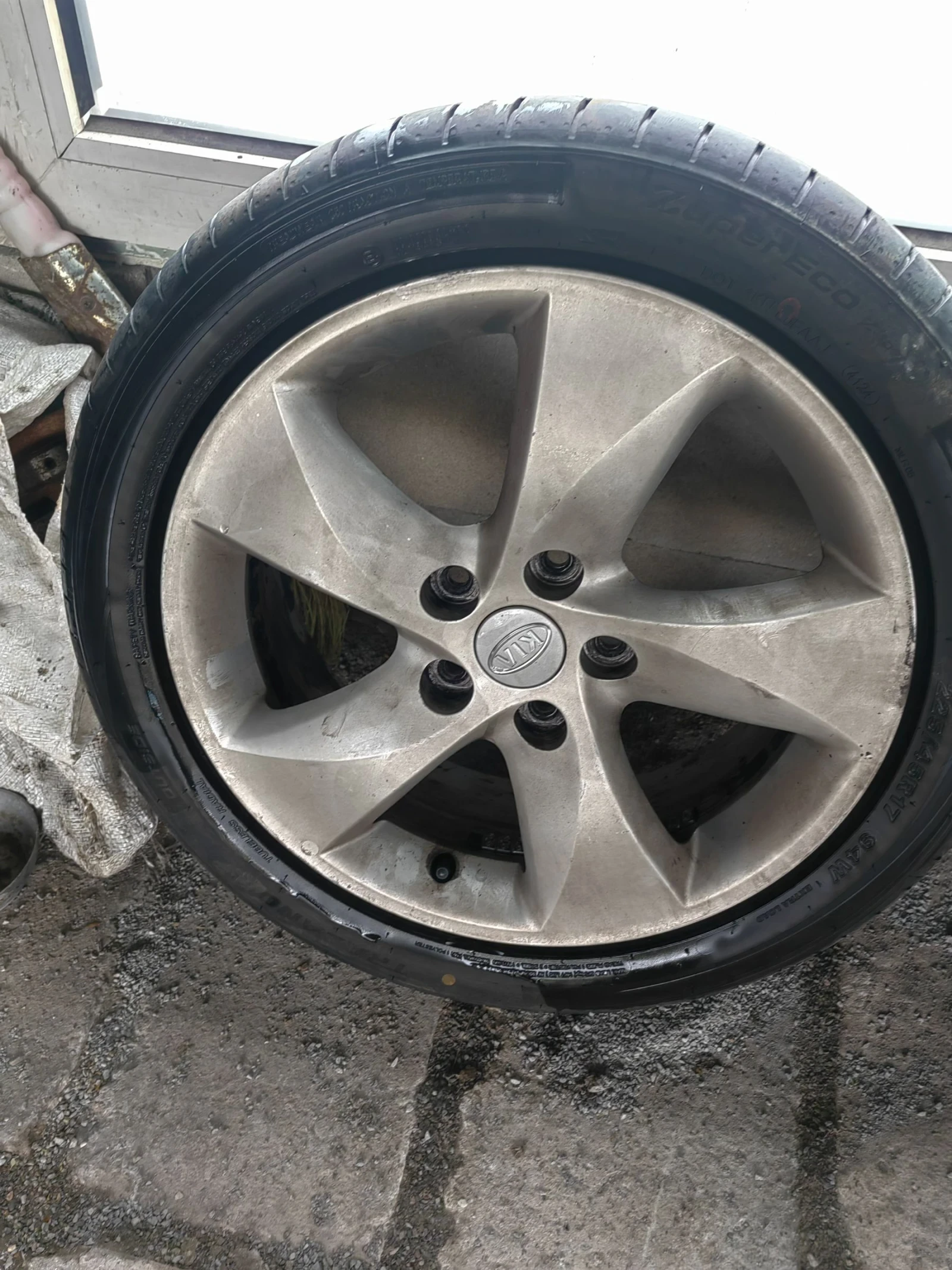 ���� � ������ 225/45R17 �� Kia Carens | Mobile.bg � ����������� 4