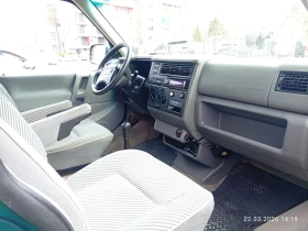 VW Multivan, снимка 17