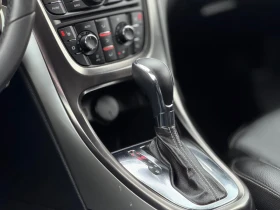 Opel Astra 2.0CDTi~160hp~AVTOMAT~XENON, снимка 14