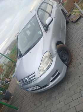     Toyota Avensis verso