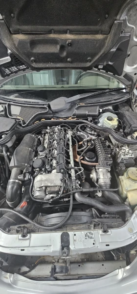 Mercedes-Benz E 270, снимка 9