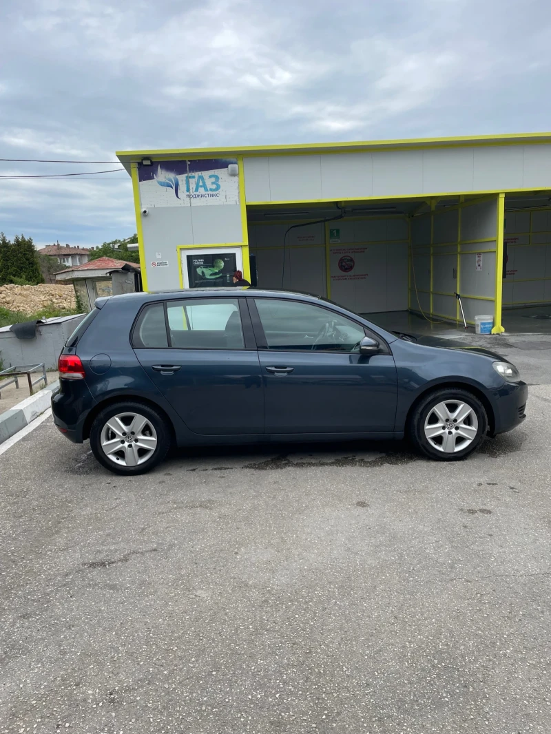 VW Golf 2.0TDI, снимка 7 - Автомобили и джипове - 47250186