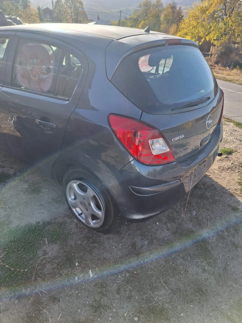 Opel Corsa, снимка 4 - Автомобили и джипове - 47792302