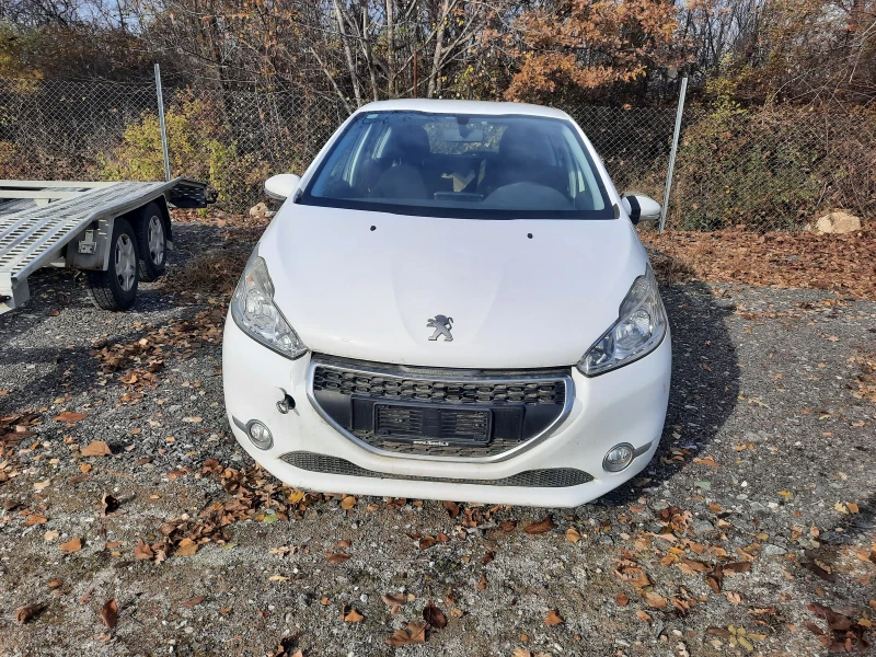 Peugeot 208 За ремонт, снимка 1 - Автомобили и джипове - 48135445